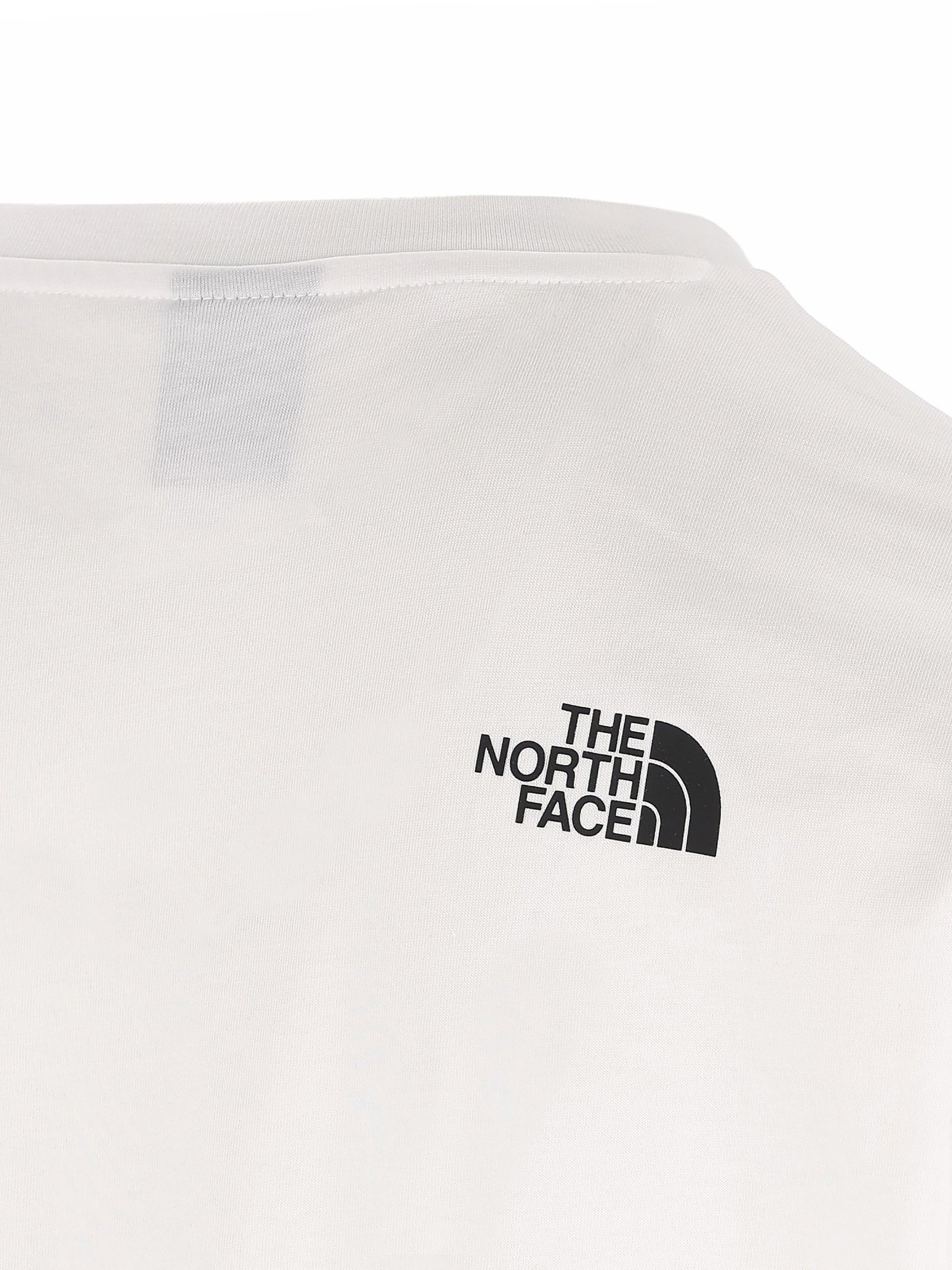 T-Shirt realizzata in cotone e poliestere. NF0A8A6M FN41 THE NORTH FACE 