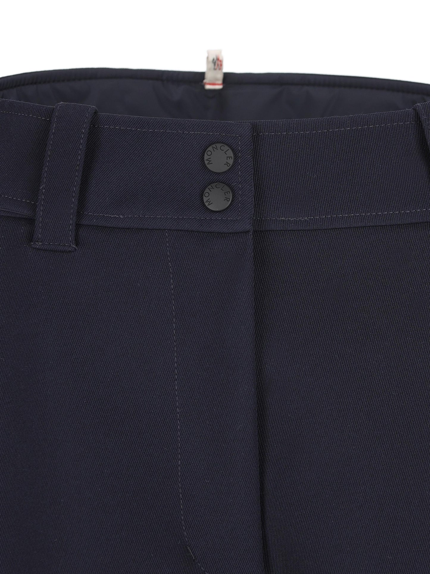 Pantaloni realizzati in poliammide. W2A00009 53063781 MONCLER GRENOBLE 