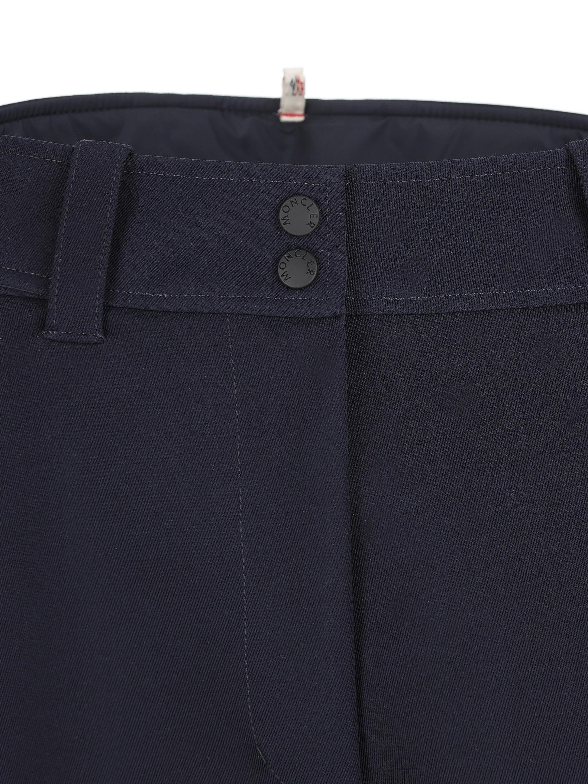 Pantaloni realizzati in poliammide. W2A00009 53063781 MONCLER GRENOBLE 