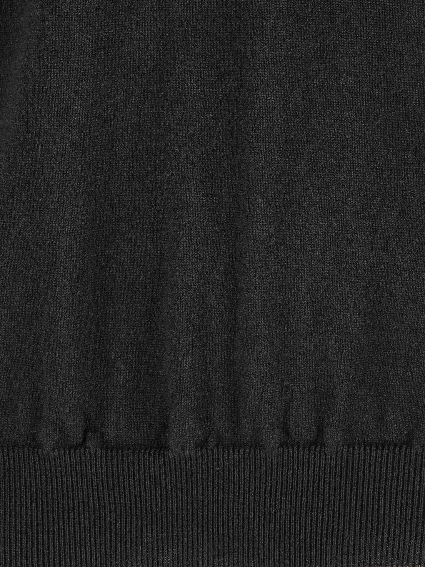 Maglione realizzato in cashmere. 3150C 1002 ALPHA STUDIO 