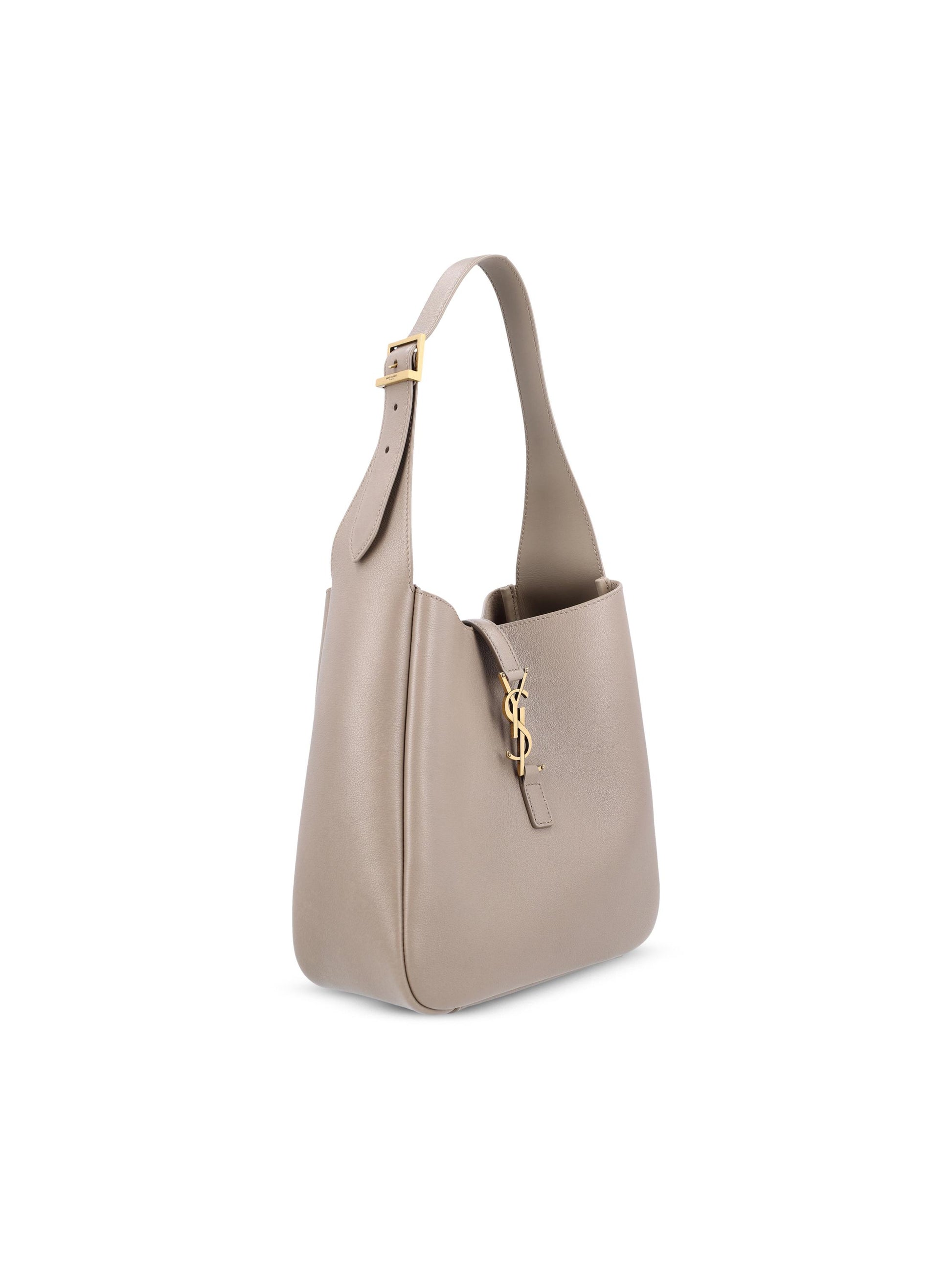 Borsa realizzata in pelle di vitello. 850533 AAAUQ1346 SAINT LAURENT 