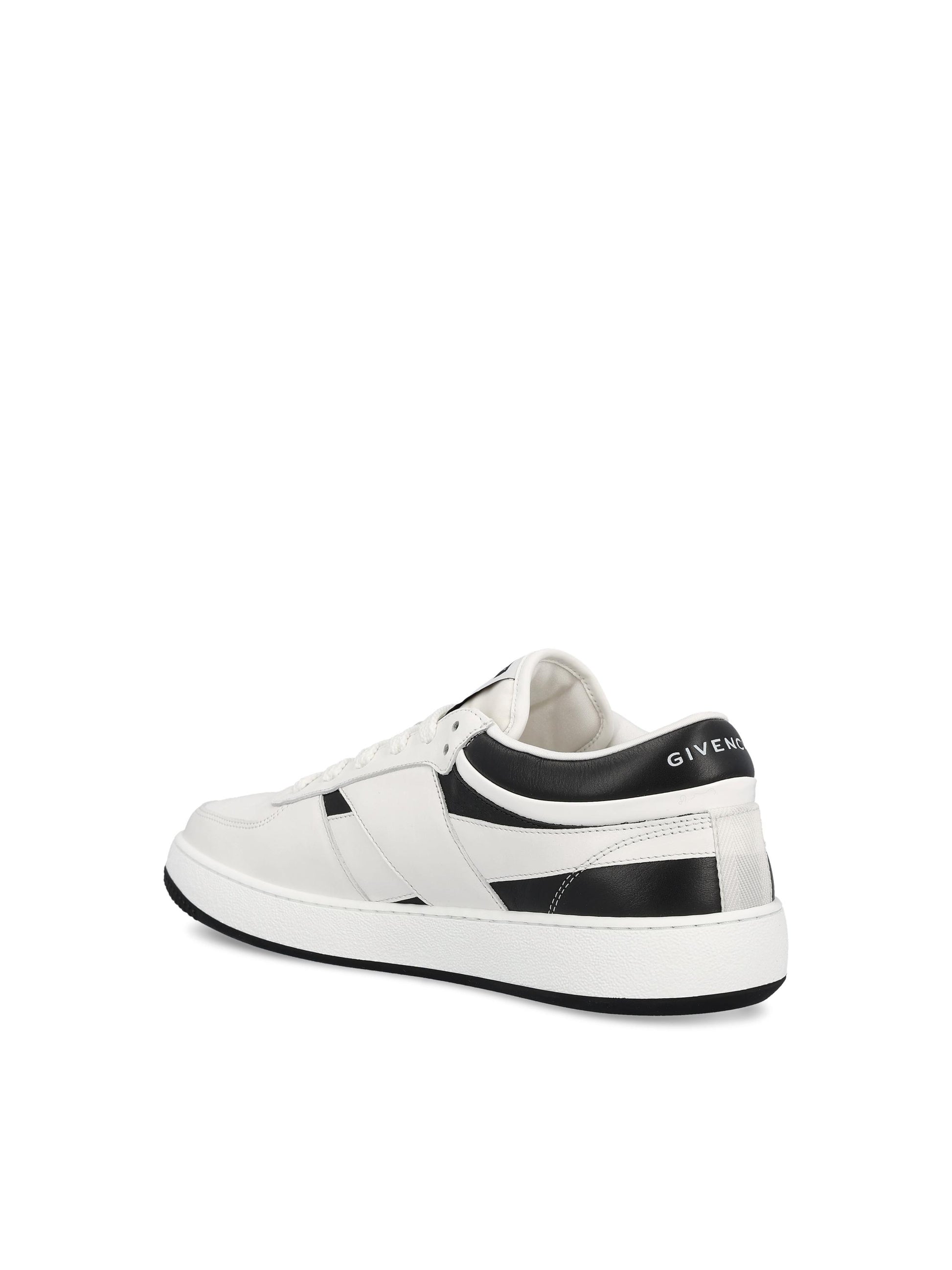 Sneaker in pelle. BH00ARH1UR 116 GIVENCHY 