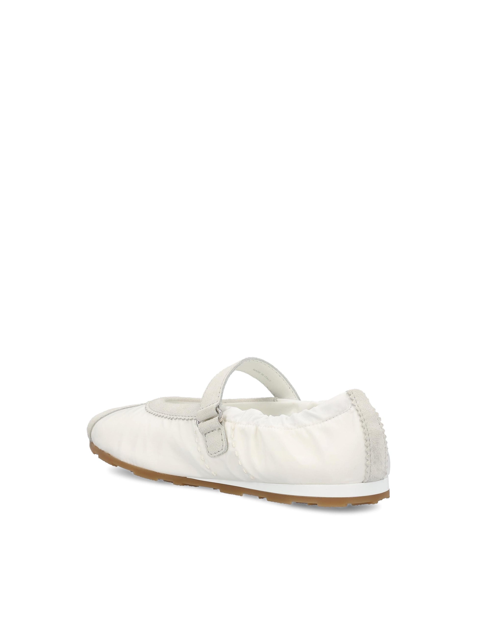 Ballerine realizzate in pelle di agnello. 5F370E D7CF0009 MIU MIU 