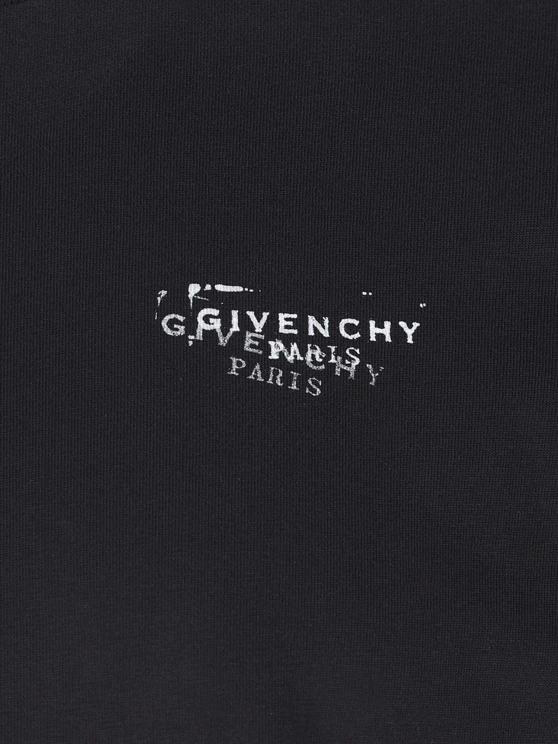 T-Shirt realizzata in cotone. BM71NK3YSA 001 GIVENCHY 