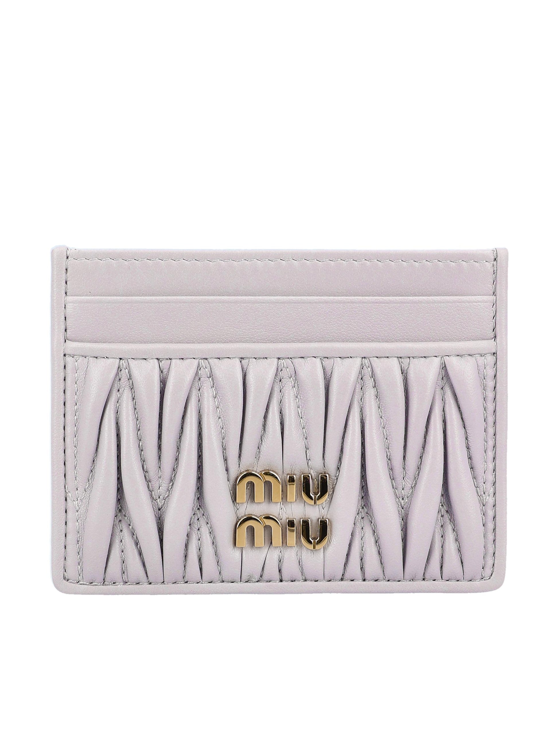 Portacarte realizzato in pelle. 5MC076 AFPPF0230 MIU MIU 