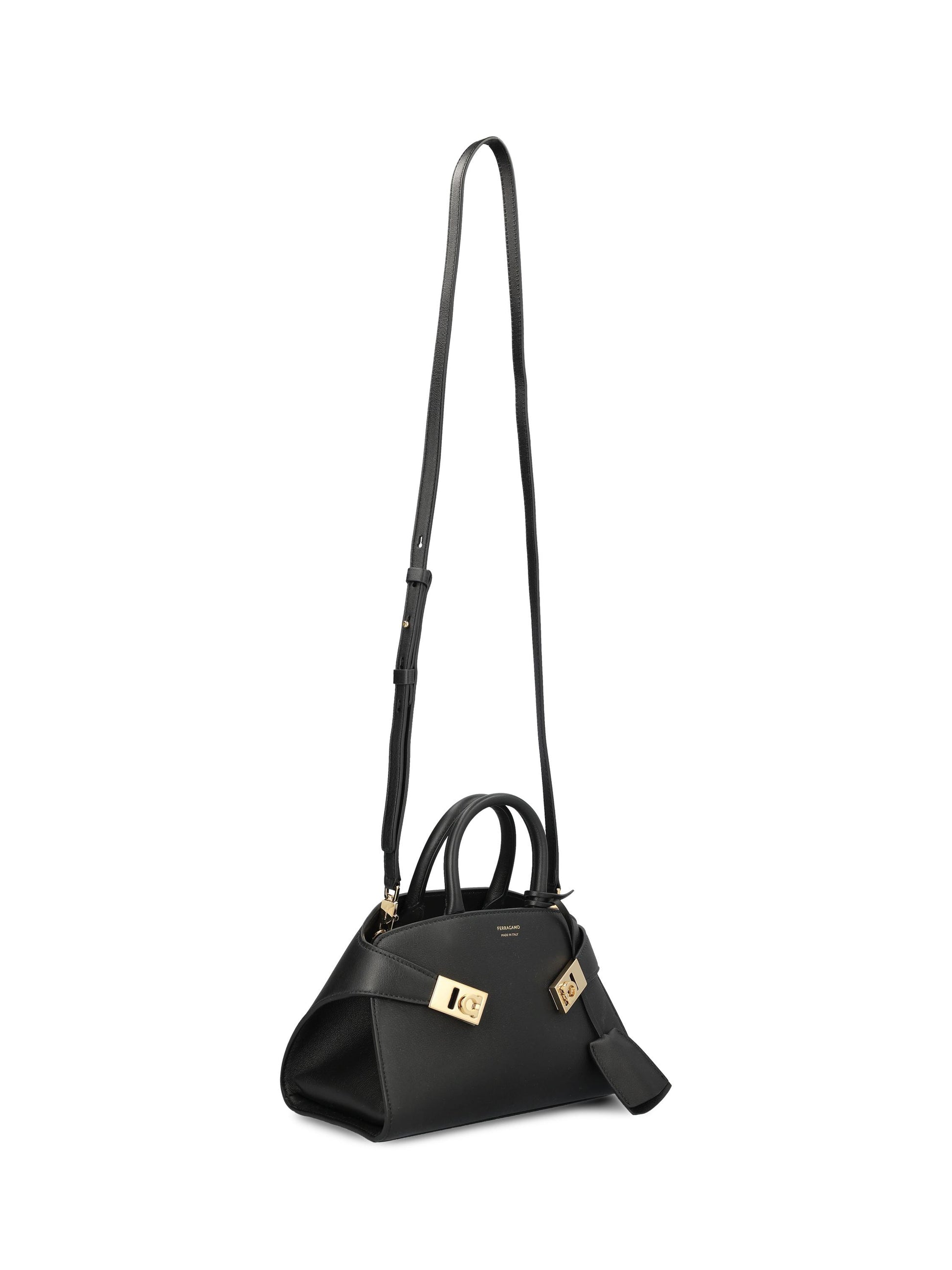 Borsa realizzata in pelle di vitello. 215975 768853009 SALVATORE FERRAGAMO 