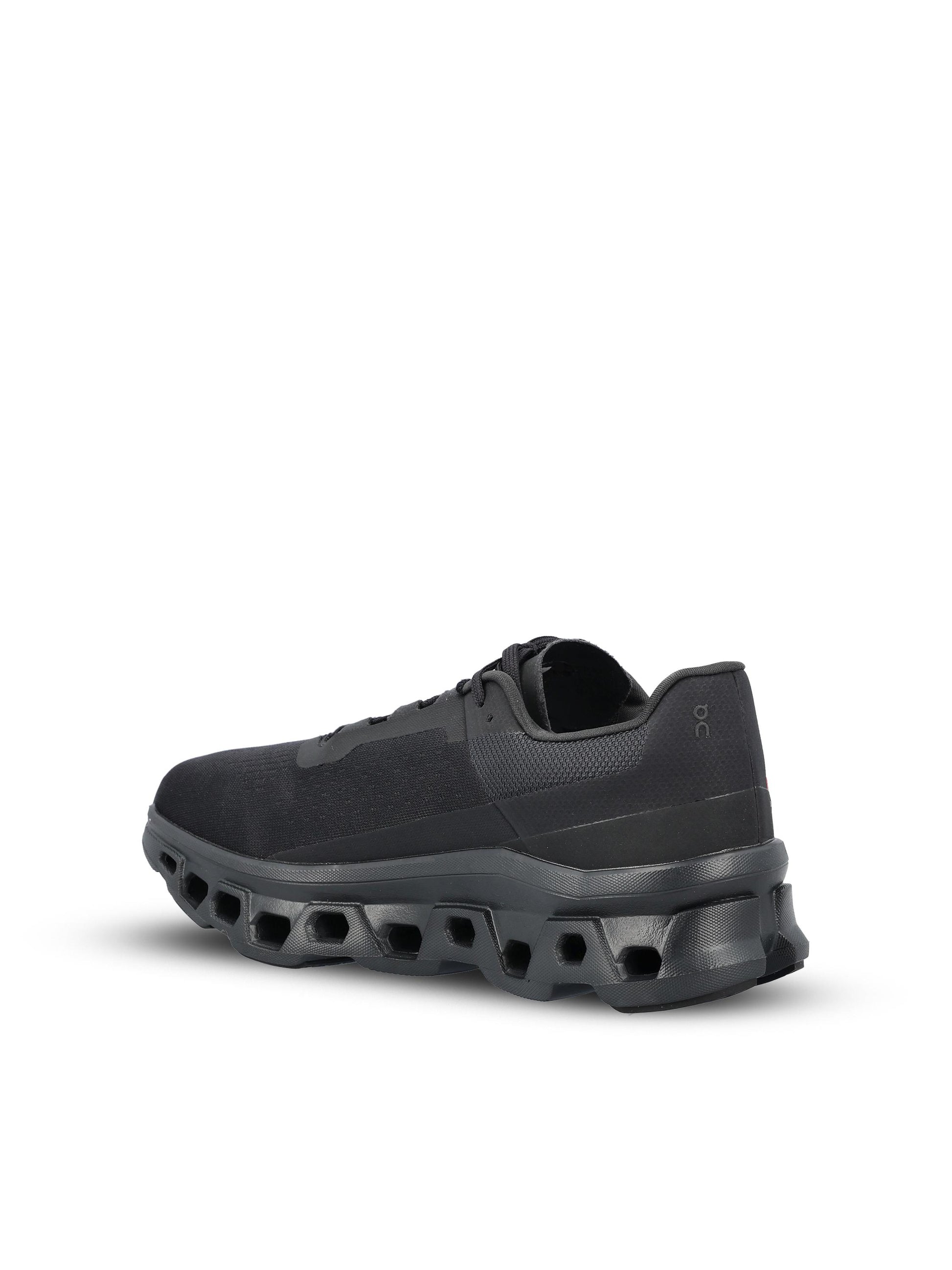 Sneakers realizzate in poliestere riciclato. 6199025  ON 