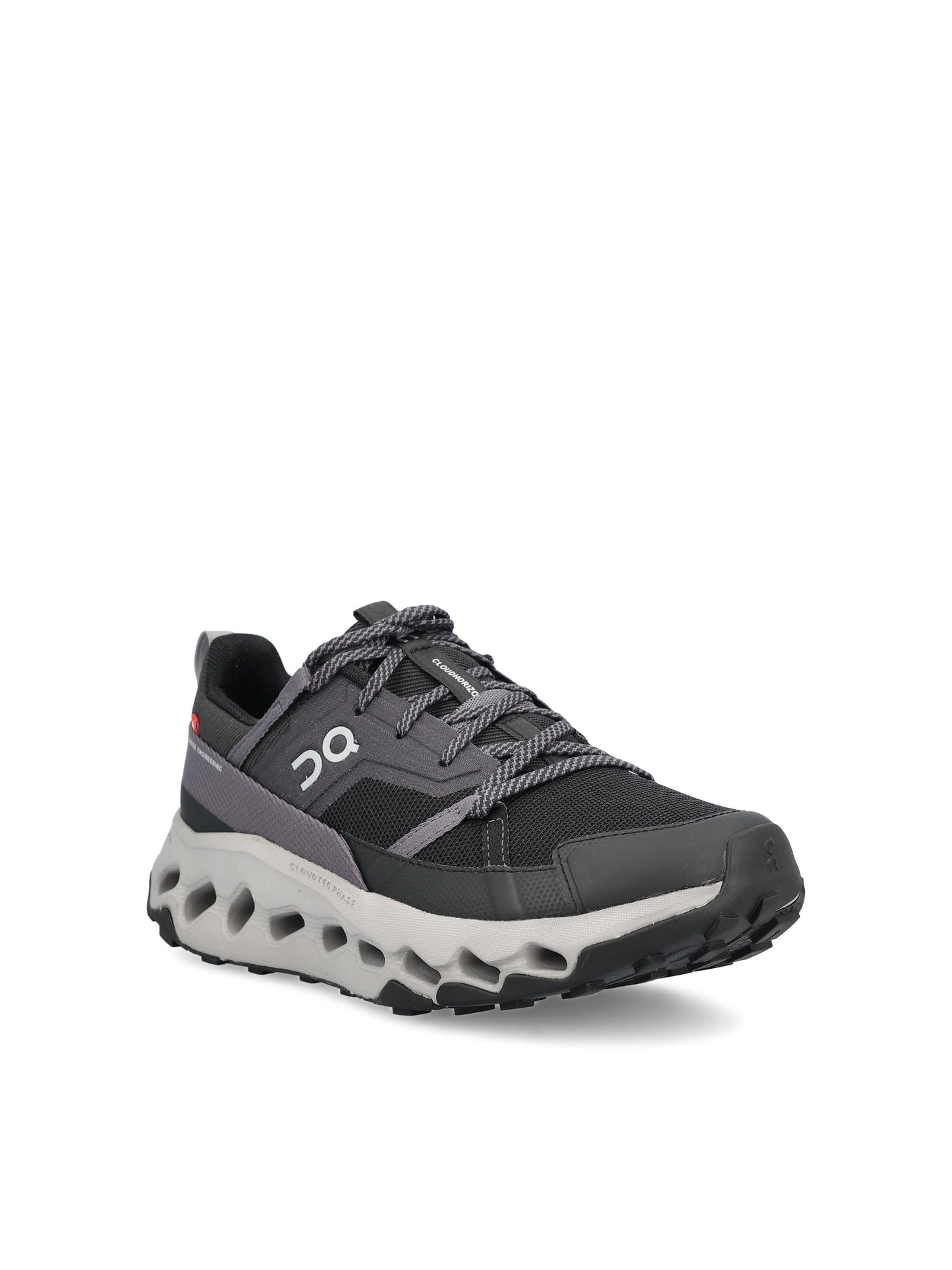 Sneakers realizzate in poliestere riciclato. 3WE10010702  ON 