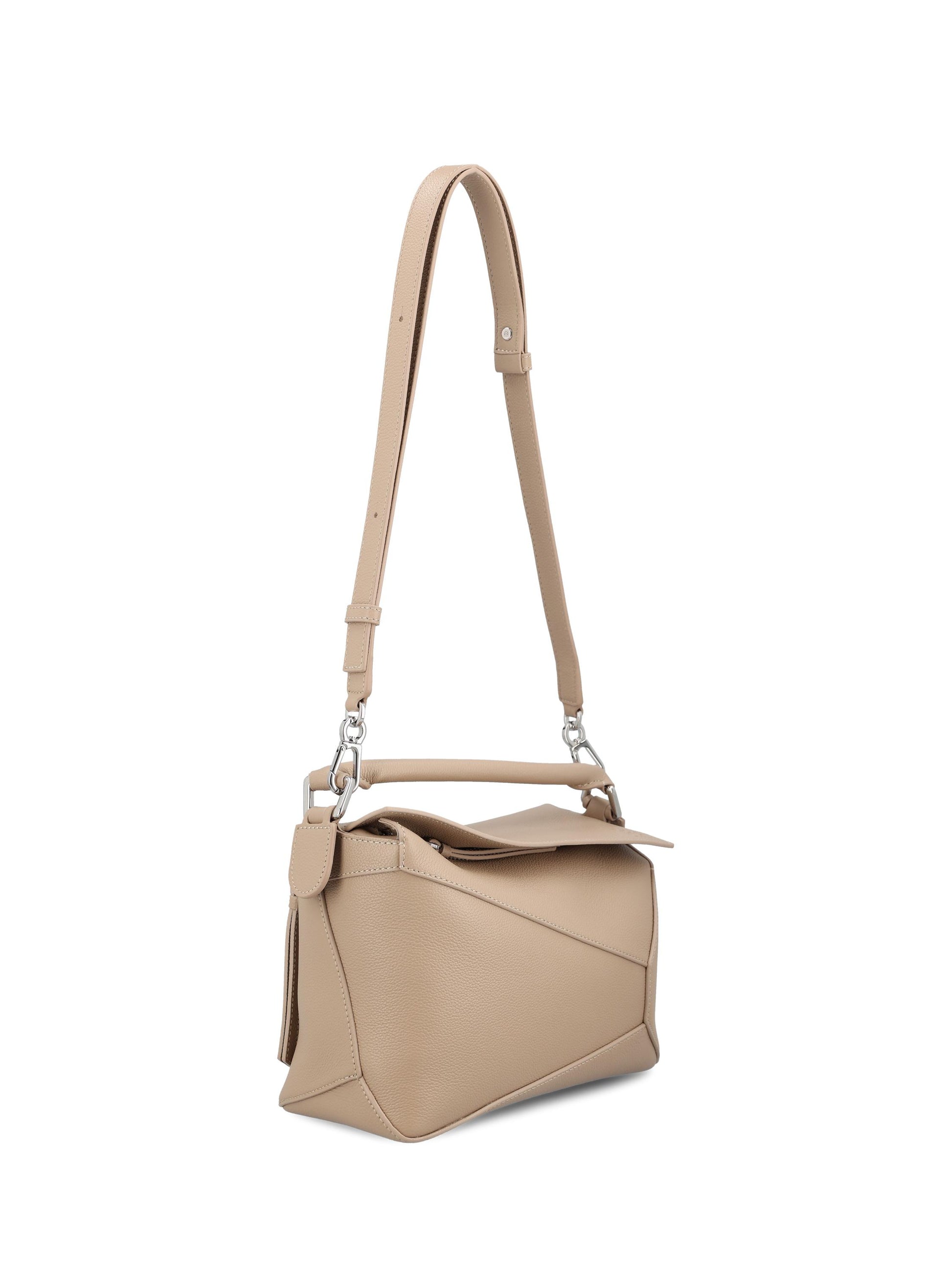 Borsa realizzata in pelle. A510P60XAW 5541 LOEWE 