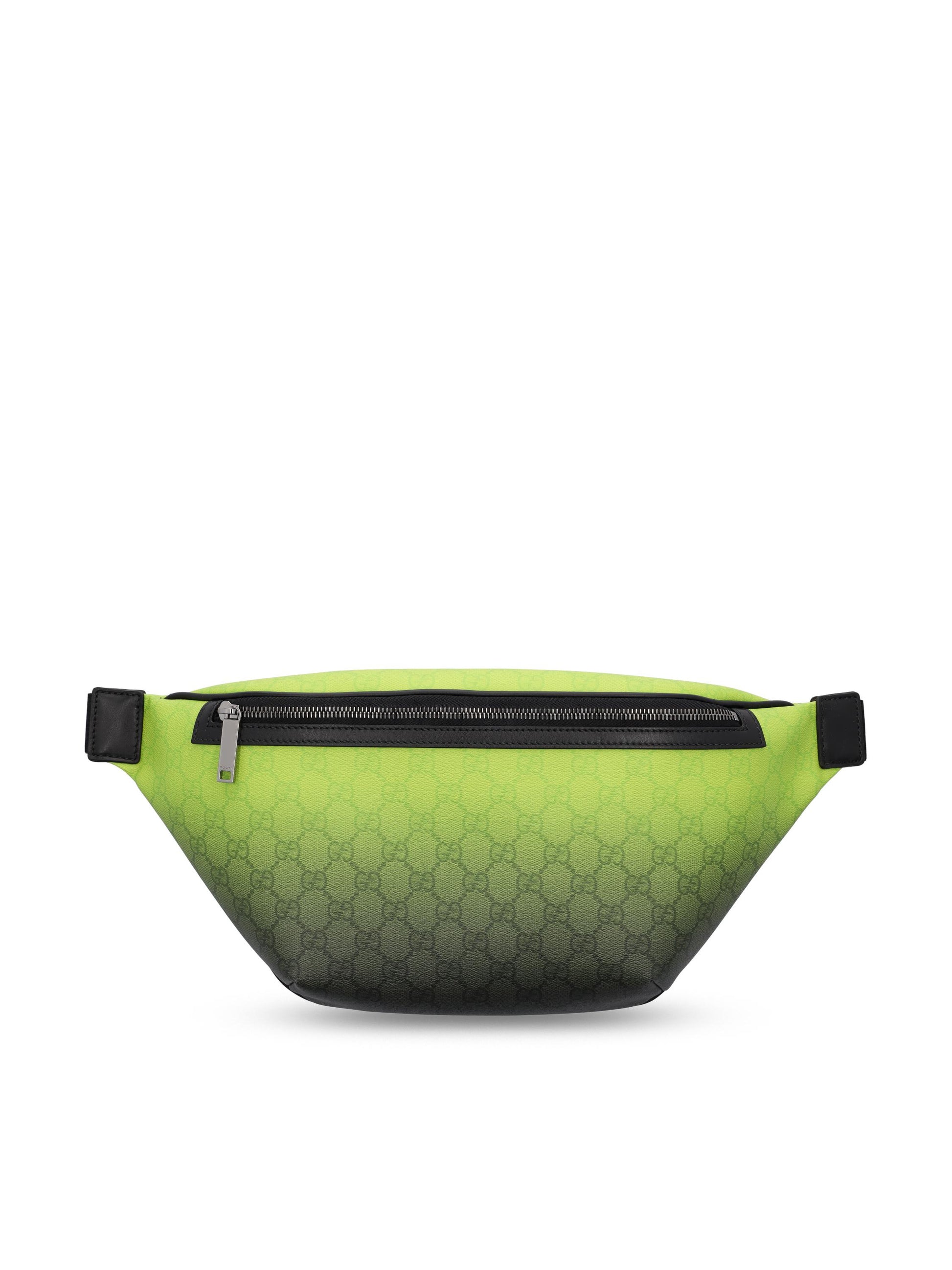 Marsupio realizzato in poliuretano. 835810 FAERM8451 GUCCI 