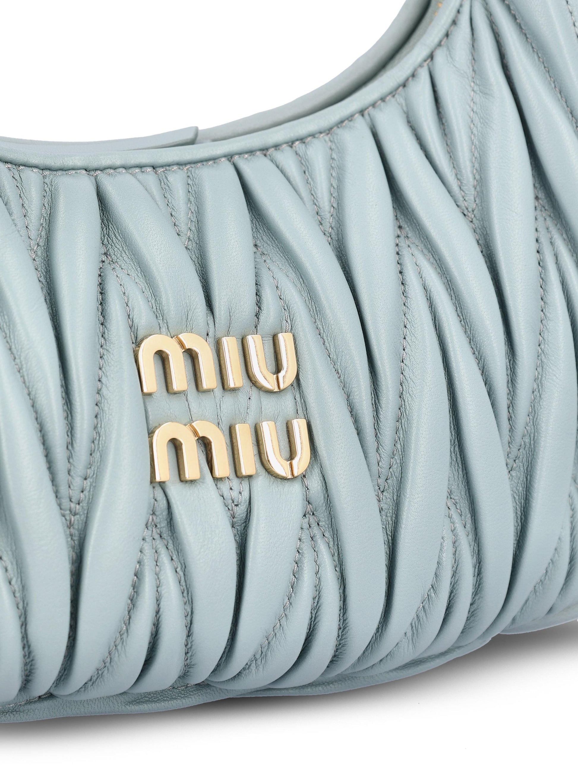 Borsa realizzata in pelle di agnello. 5BC125 AN88F0035 MIU MIU 