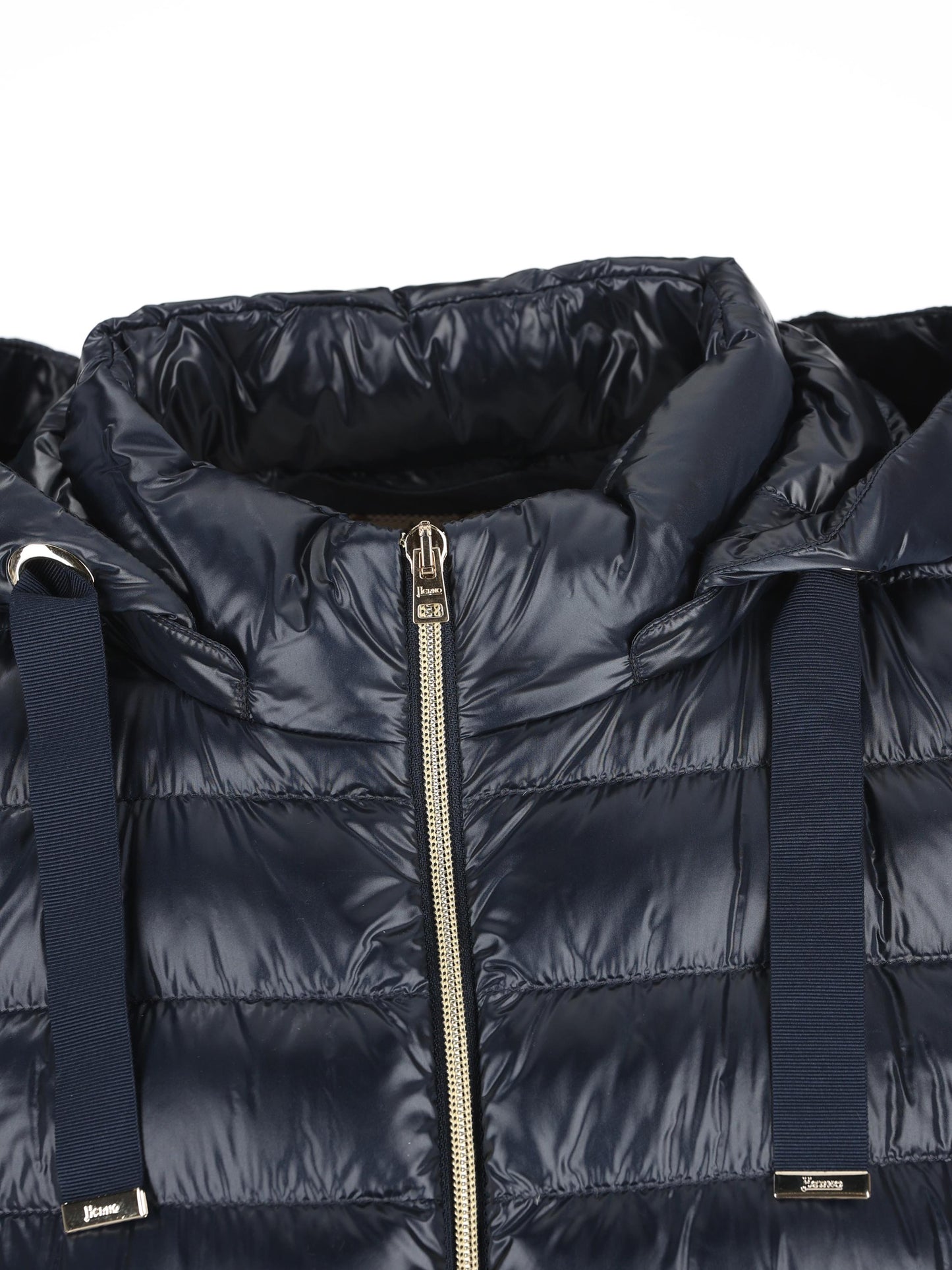 Smanicato realizzato in nylon. PI002217D 12017Z9200 HERNO 