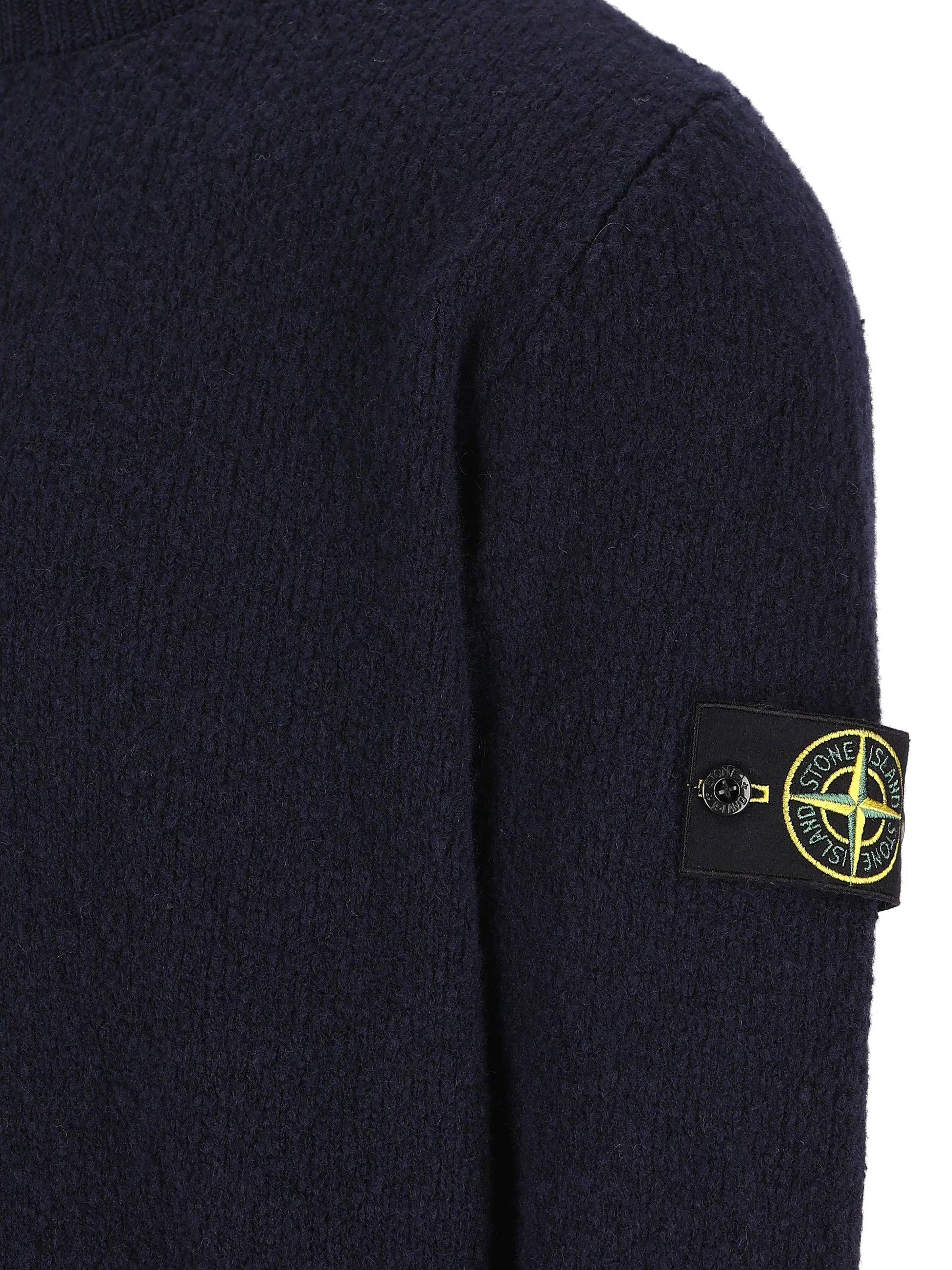 Maglia realizzata in lana e poliammide. 5100056 S00N2V0020 STONE ISLAND 