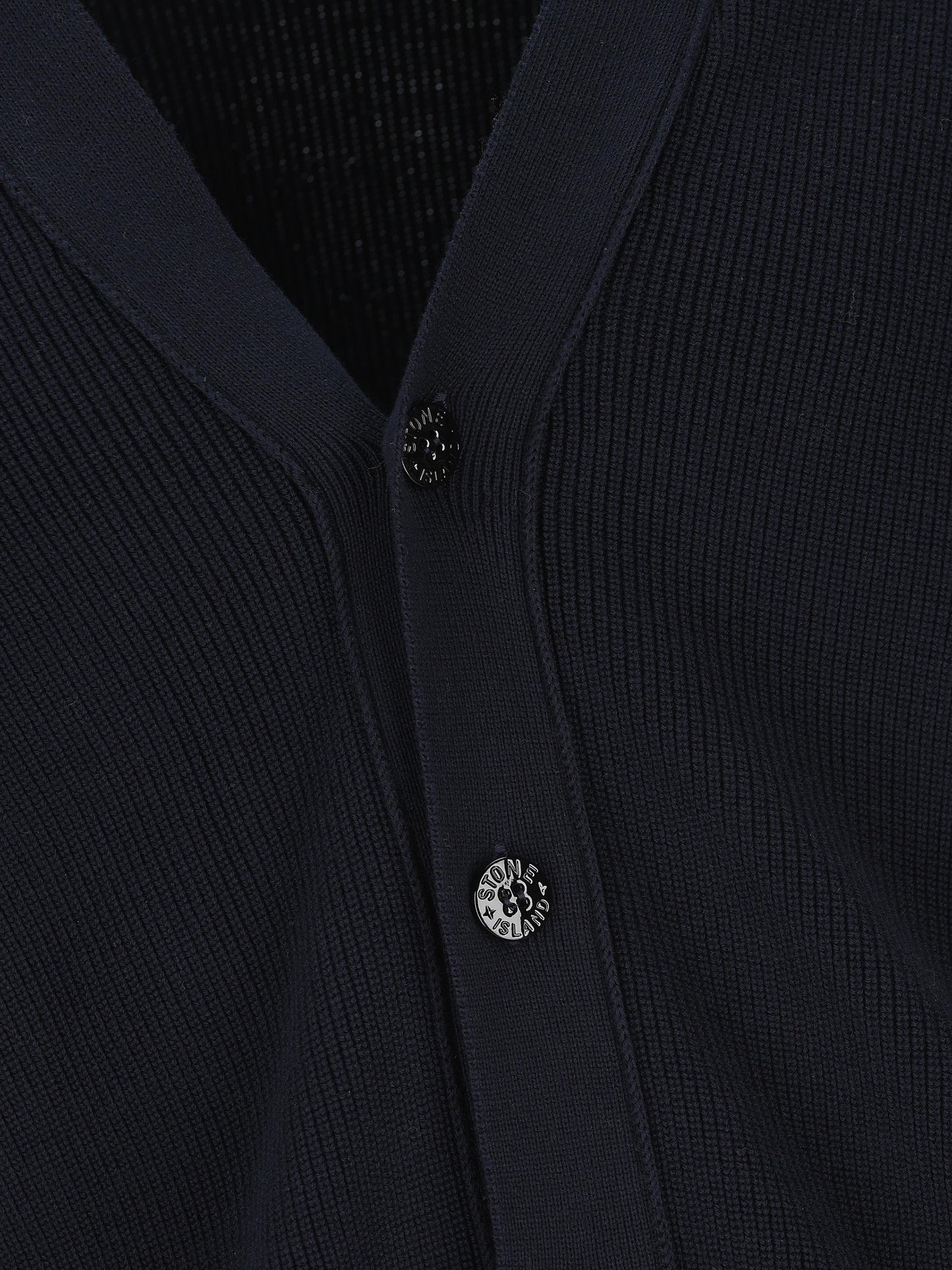 Cardigan realizzato in cotone. 5100009 S00D8V0020 STONE ISLAND 