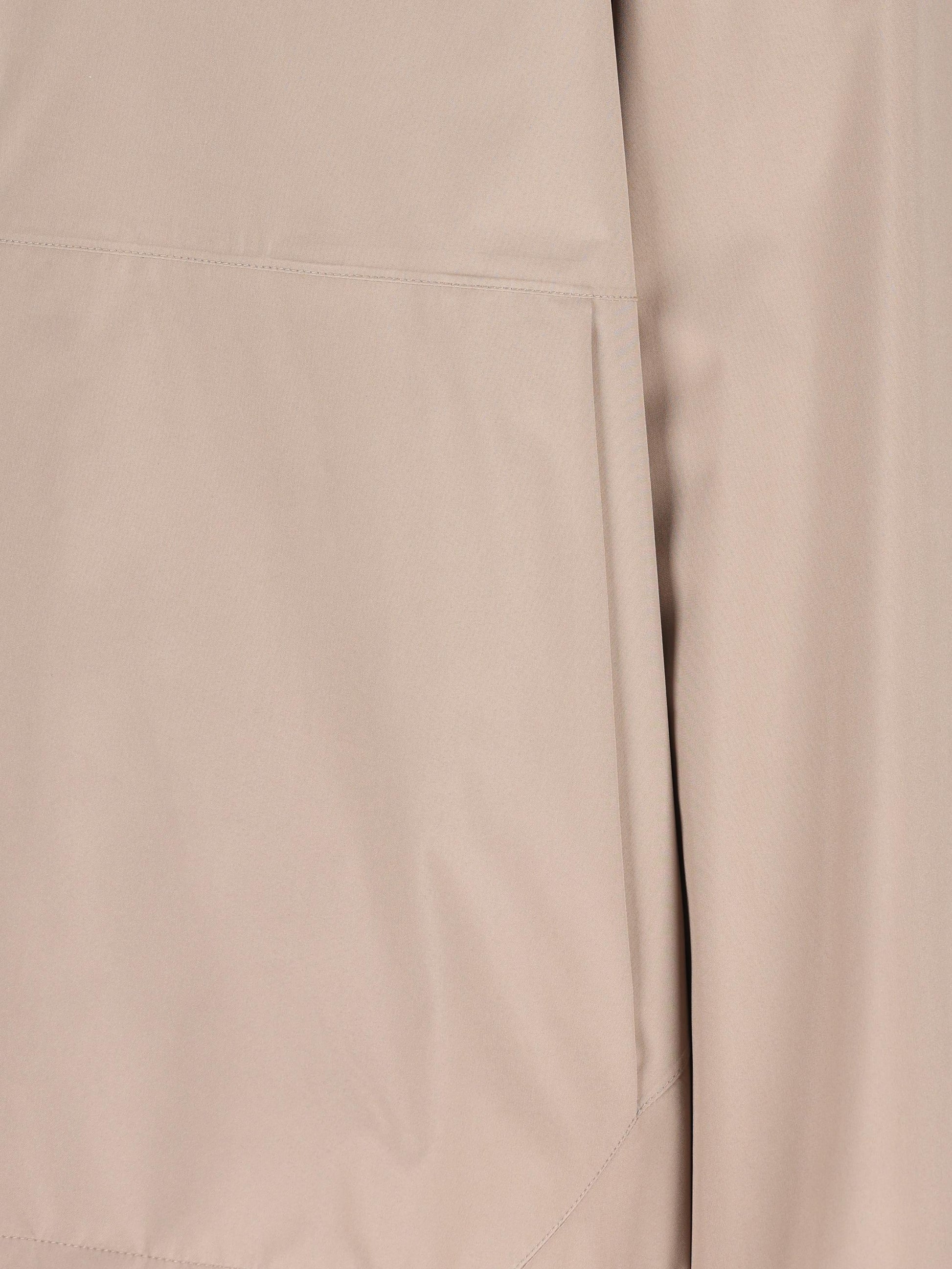 Giacca realizzata in poliammide ed elastan. GI000618U 128362600 HERNO 