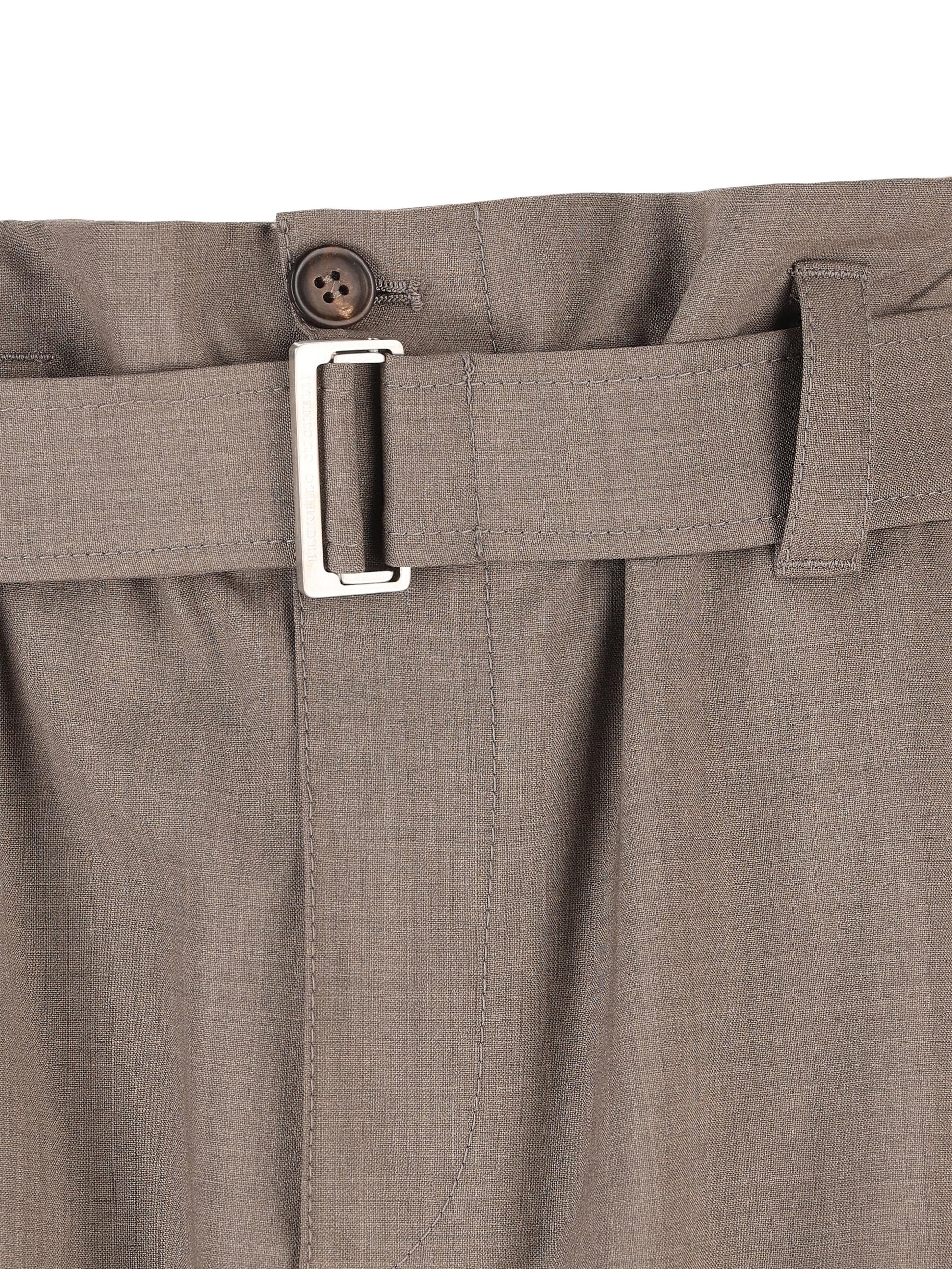 Pantaloni realizzati in lana vergine. M0W07P8979 C054 BRUNELLO CUCINELLI 