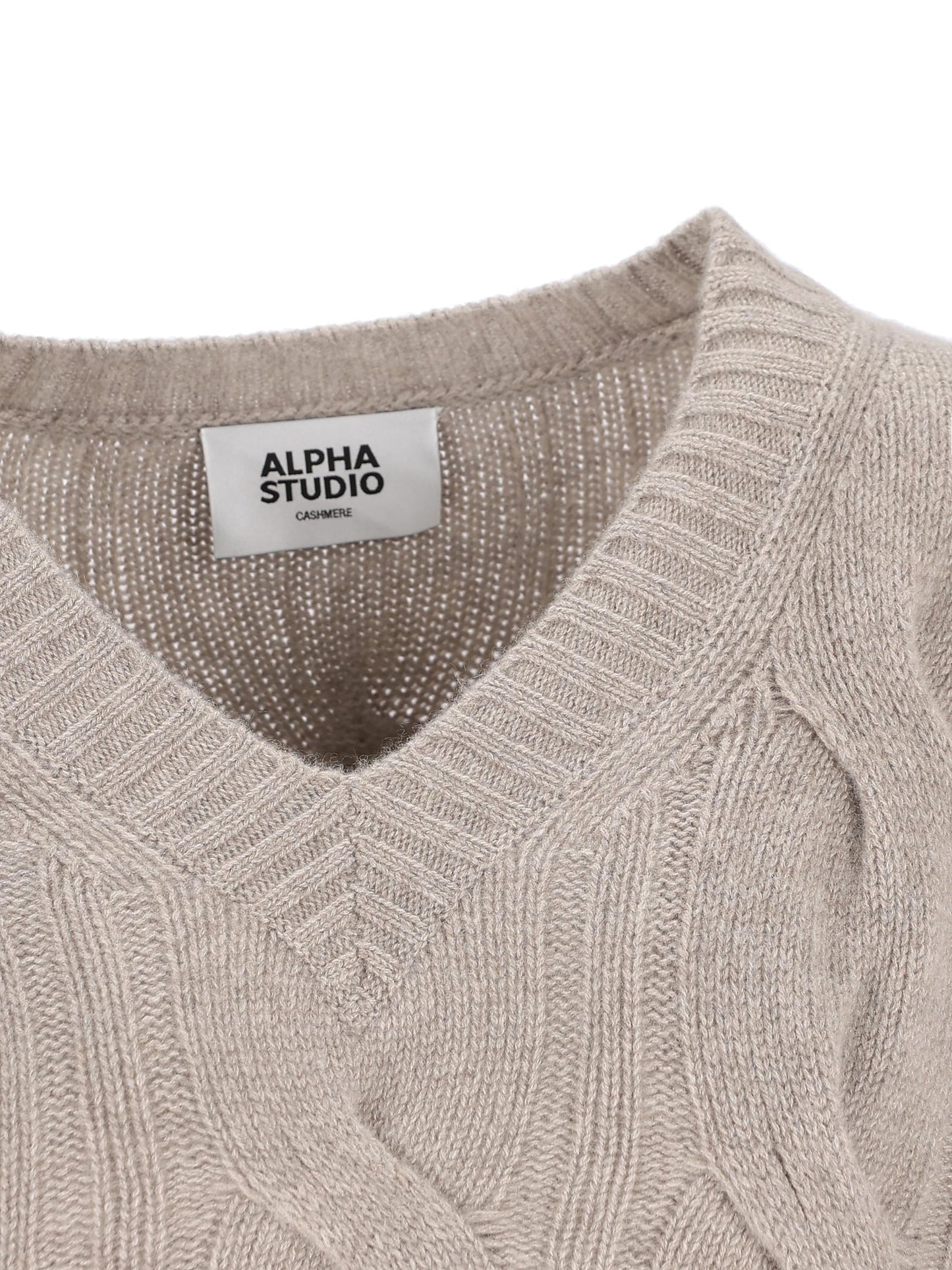 Maglia in cashmere con lavorazione trecce. 4330A 2016 ALPHA STUDIO 