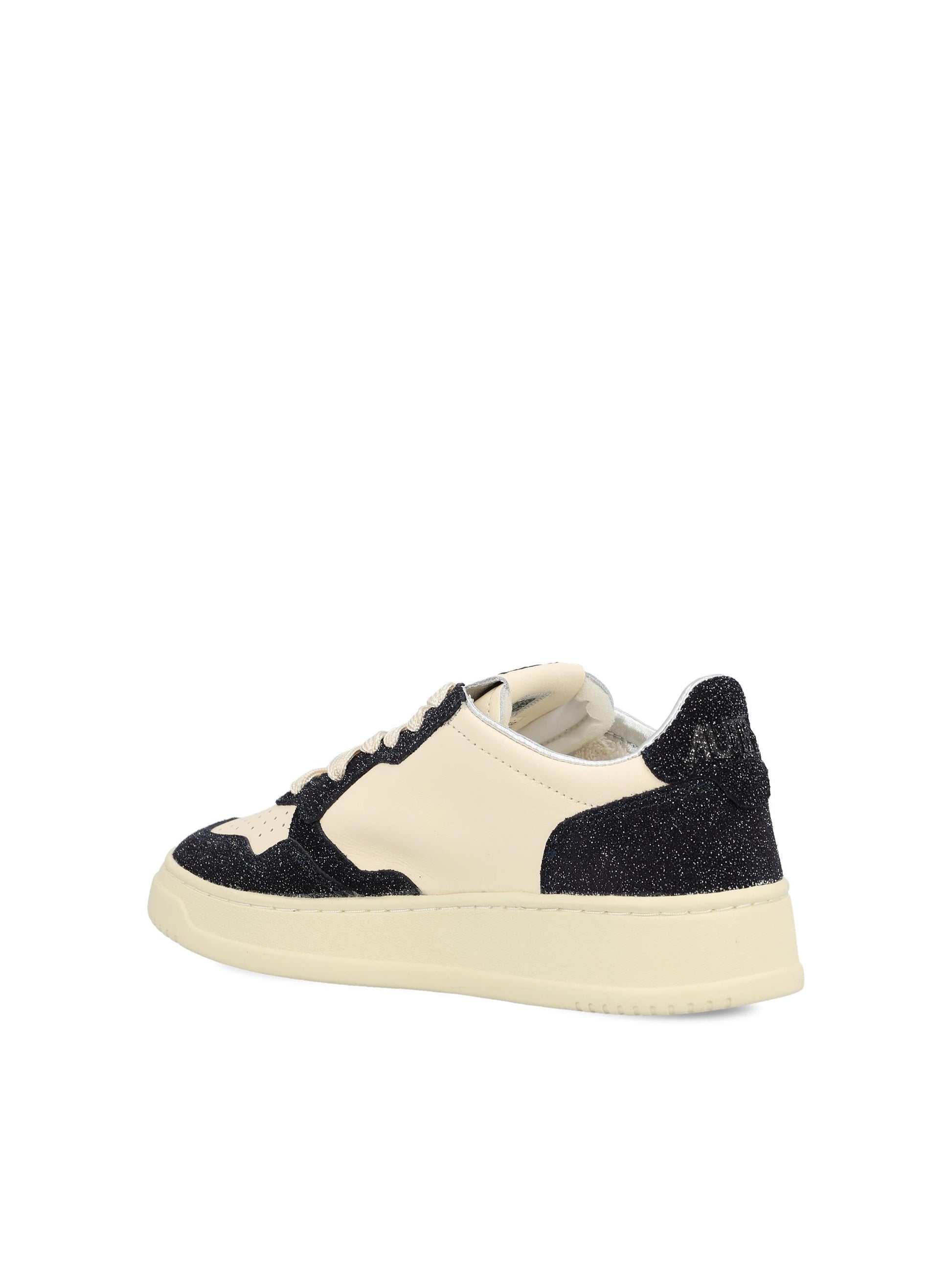 Sneakers realizzate in pelle. AULW TA04 AUTRY 