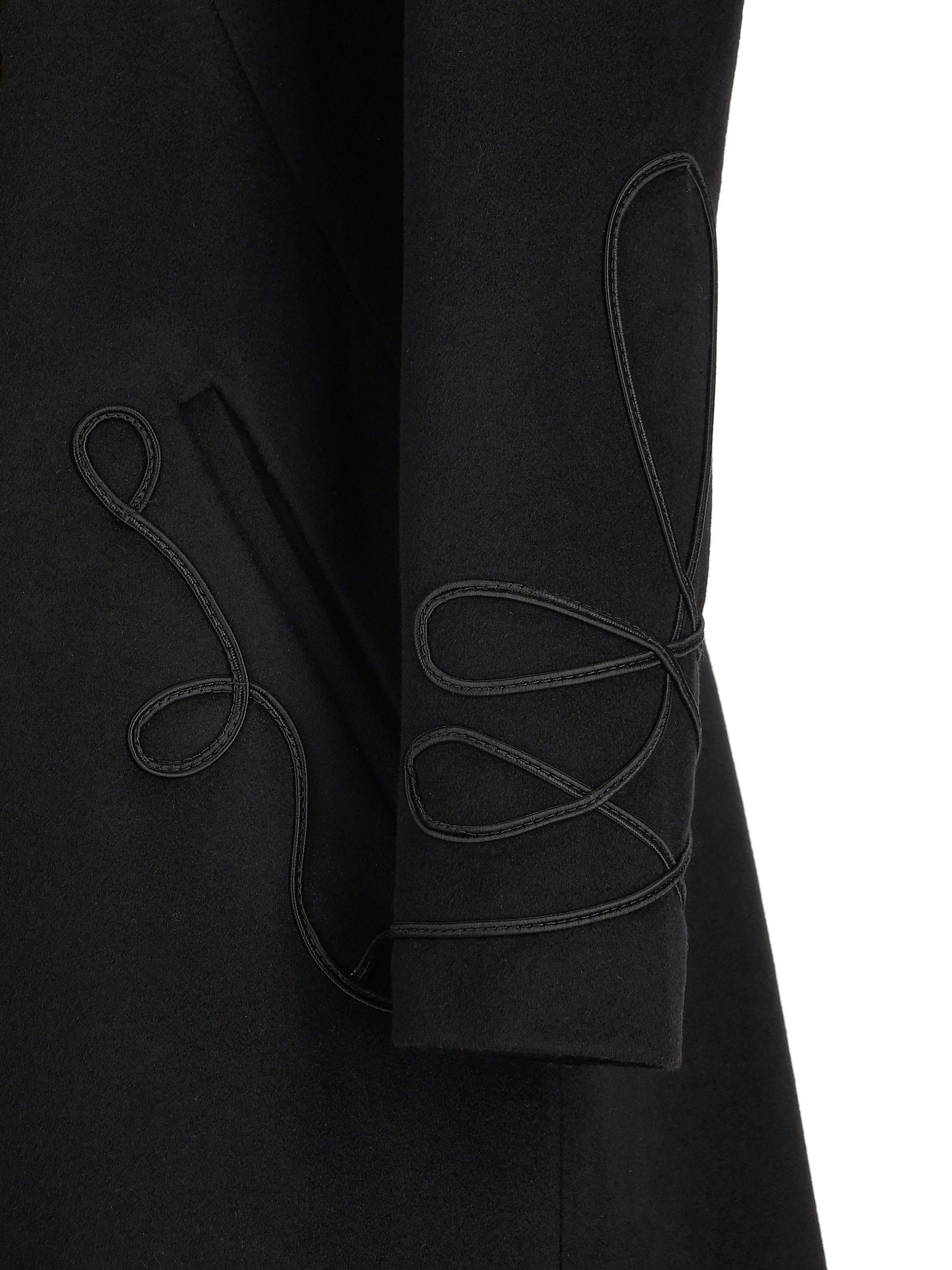 Capospalla realizzato in lana vergine. TGD0010 614059 IL TABARRO 