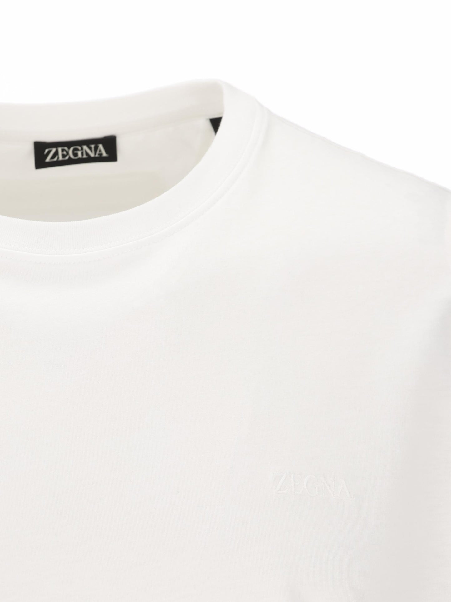 T-Shirt realizzata in cotone. UH360A3 H765100 ZEGNA 