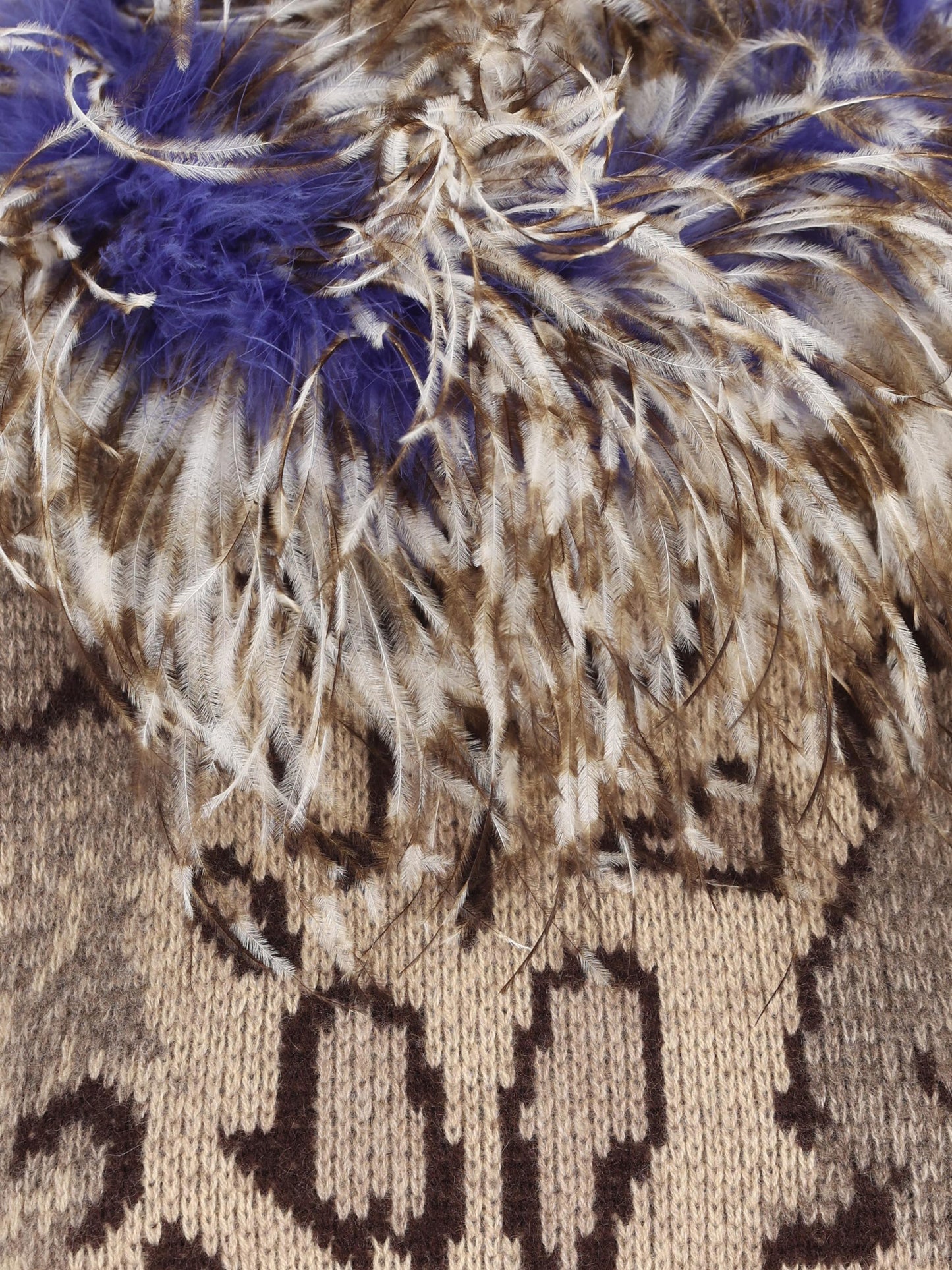 Abito realizzato in cashmere. 7B0KD14F9Q4 AN2 VALENTINO GARAVANI 