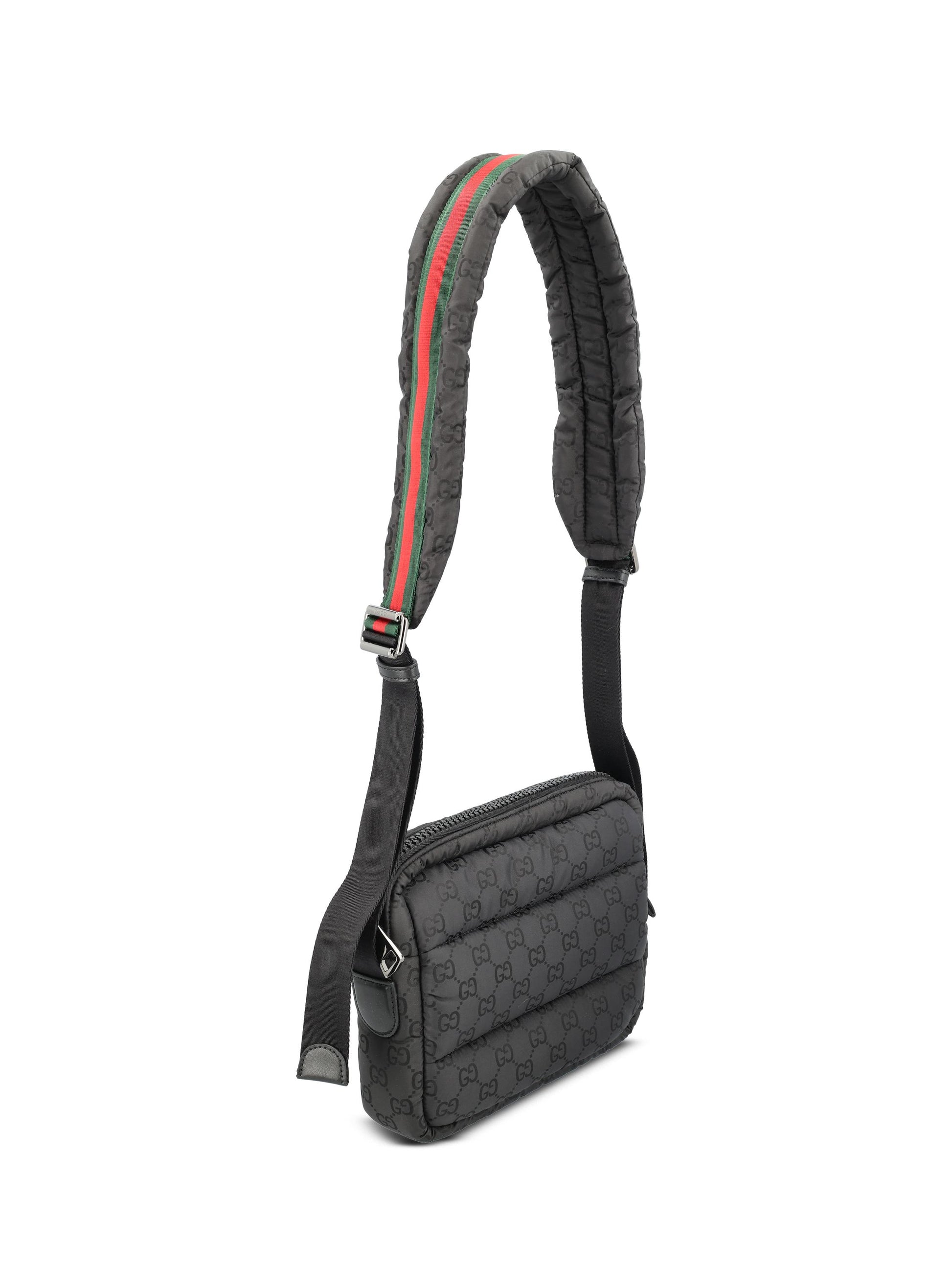 Borsa realizzata in poliammide. 854783 FAFG31053 GUCCI 