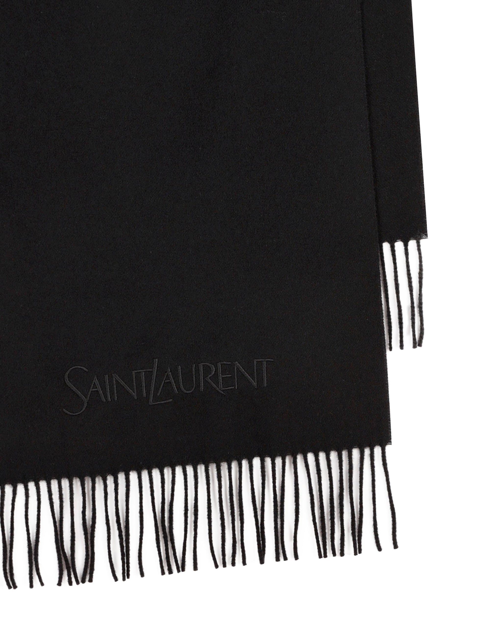 Sciarpa realizzata in cashmere. 748959 3Y2011060 SAINT LAURENT 