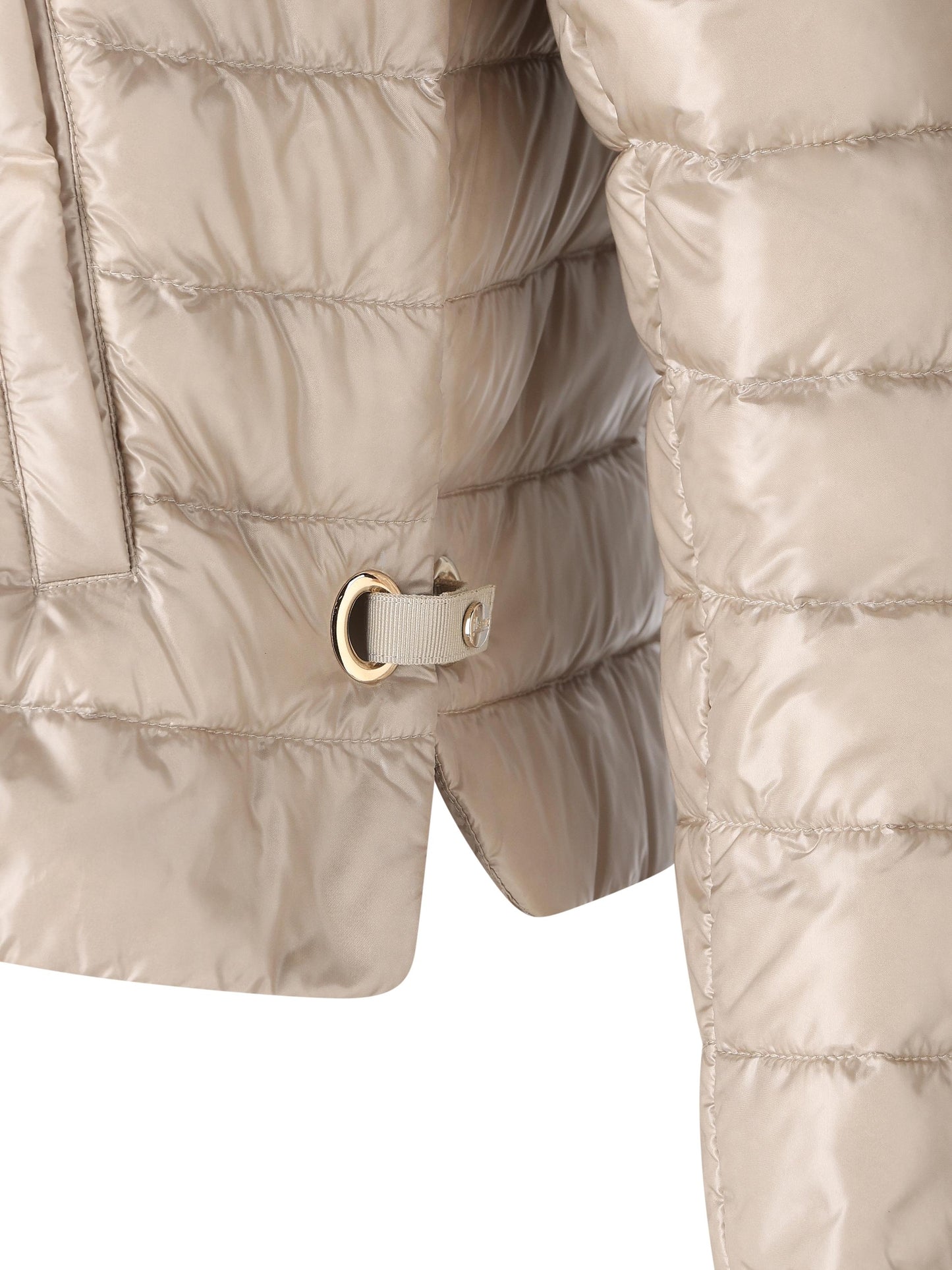 Piumino realizzato in poliammide. PI001994D 12017Z1985 HERNO 