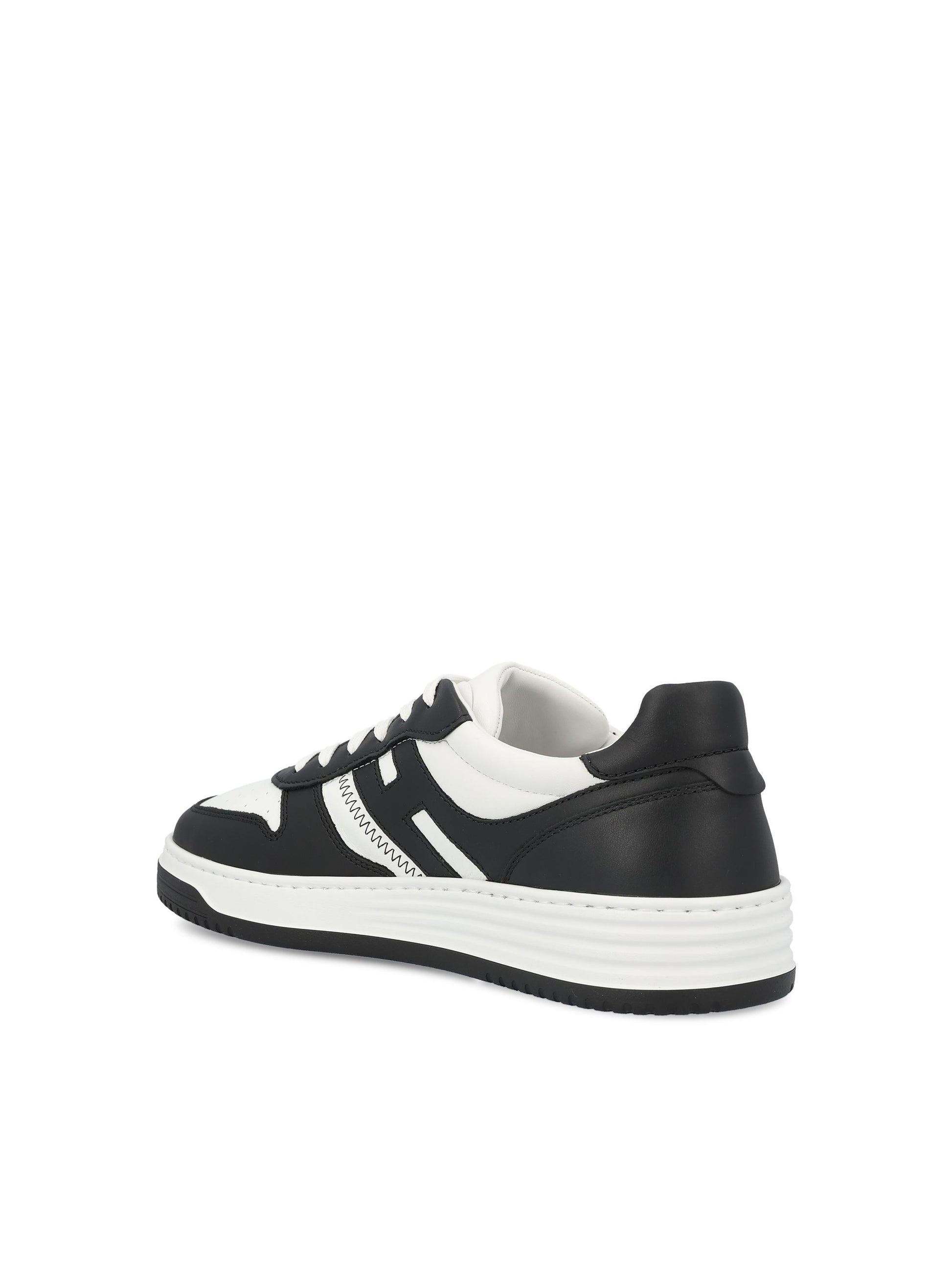 Sneakers realizzate in pelle HXM6300EU50R37 0001 HOGAN 