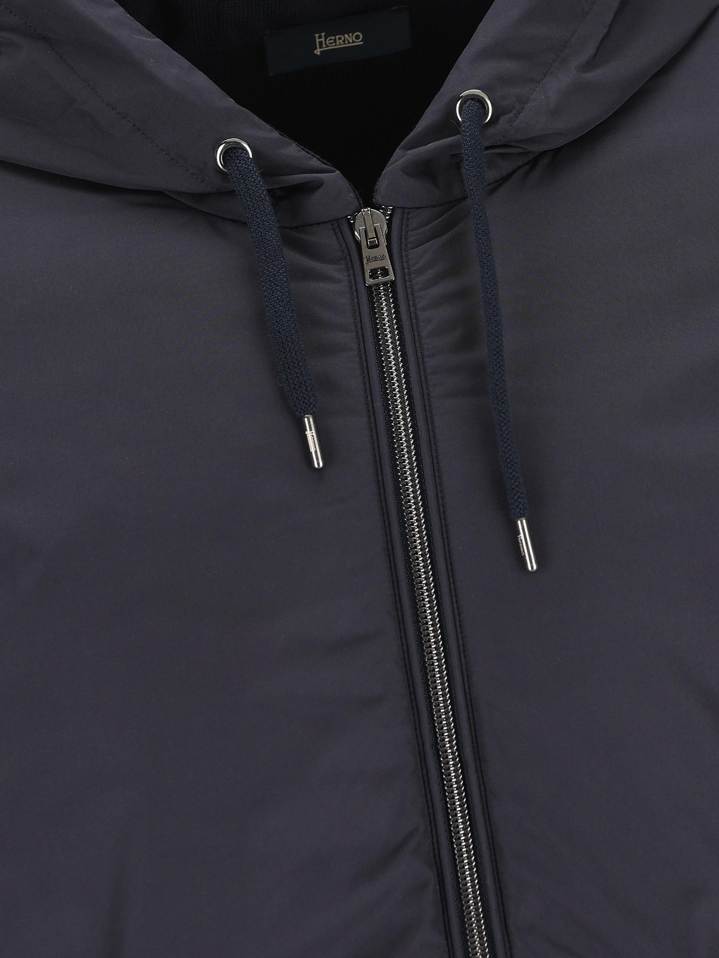 Giacca realizzata in cotone e poliestere. MC000168U 720569201 HERNO 