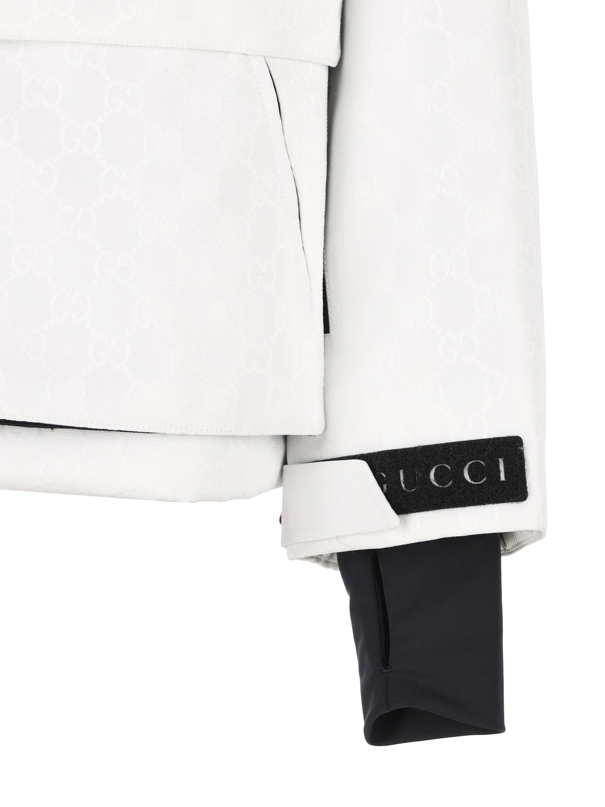 Giacca realizzata in tessuto tecnico. 837764 ZATL79000 GUCCI 