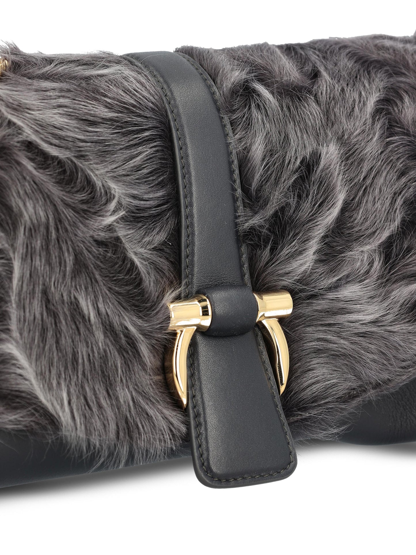 Borsa realizzata in shearling di capretto e vitello. 21A450 787981001 SALVATORE FERRAGAMO 