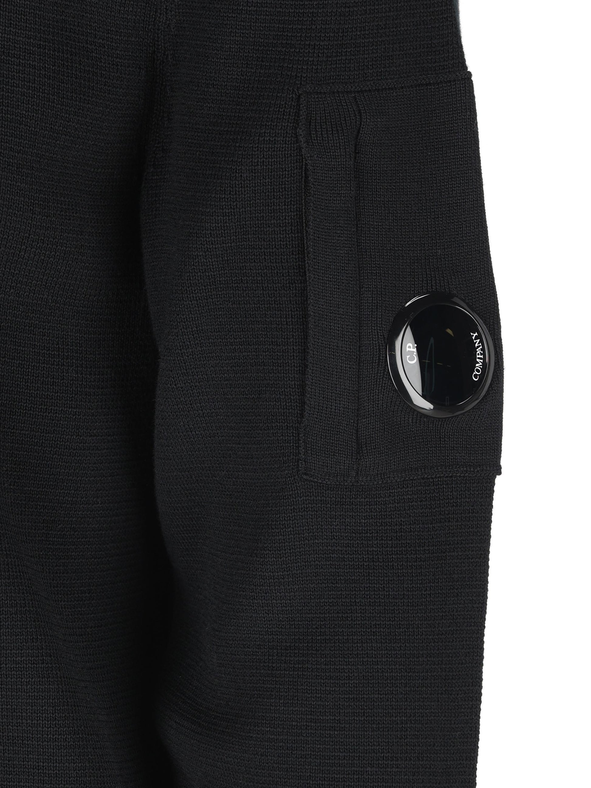 Maglione half zip realizzato in Re-Wool. 19CMKN201A 006595A999 C.P COMPANY 