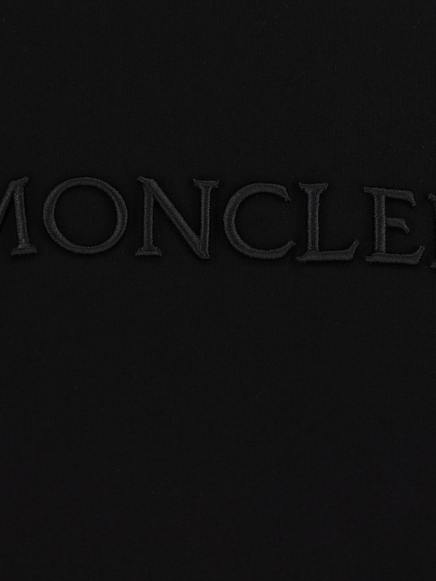 T-Shirt realizzata in cotone. W8C00021 89AUO999 MONCLER 