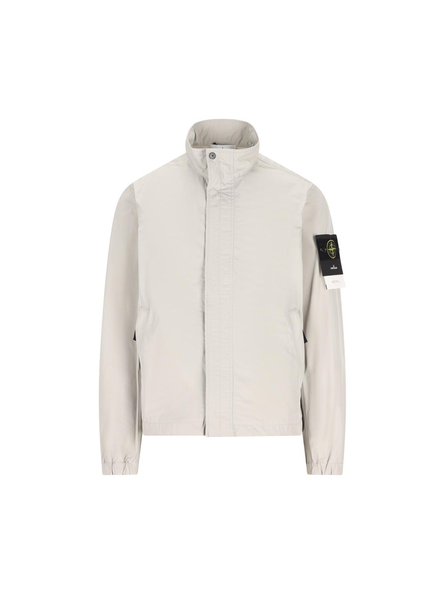 Giacca realizzata in poliestere. 4100033 S0026V0061 STONE ISLAND 