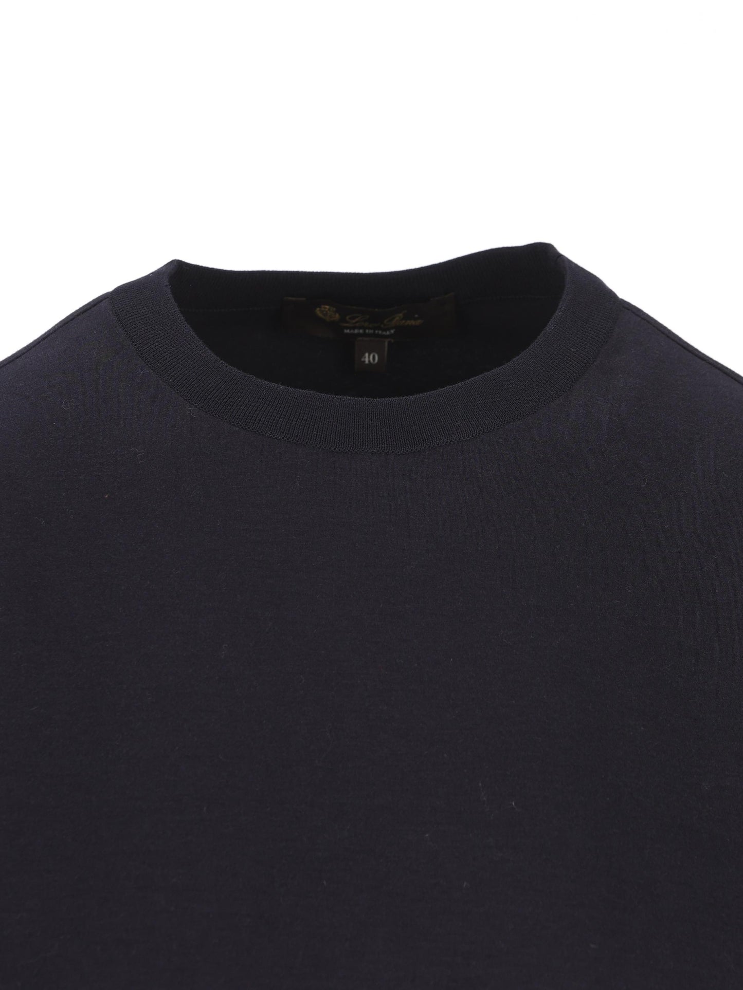 T-Shirt realizzata in cotone. FAO5498 W000 LORO PIANA 
