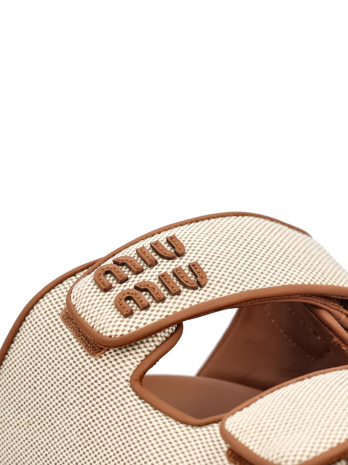 Sandali realizzati in cotone. 5XX658 Q1DF062F MIU MIU 