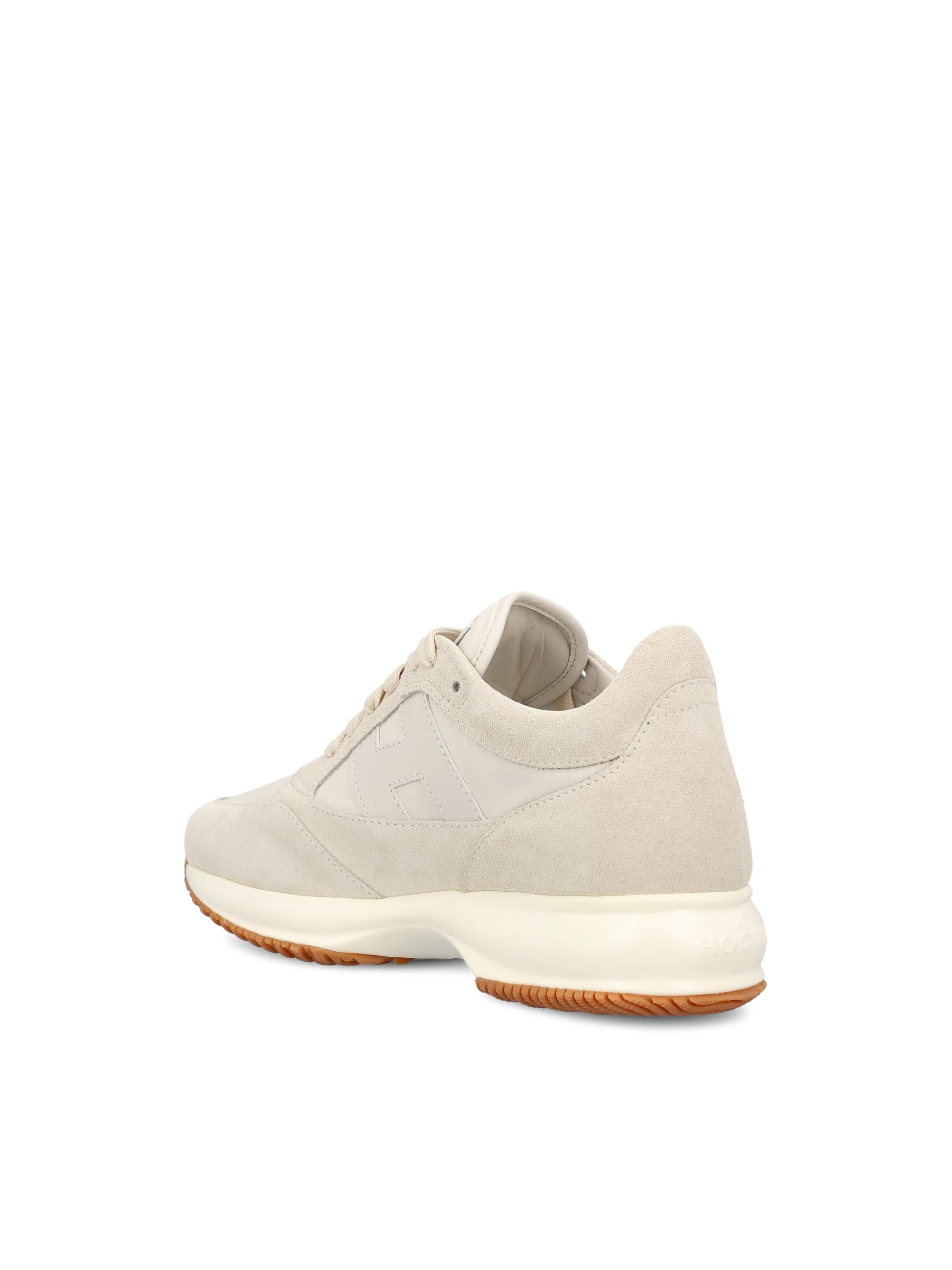 Sneakers realizzate in pelle scamosciata. HXW7130GC60UIT B013 HOGAN 