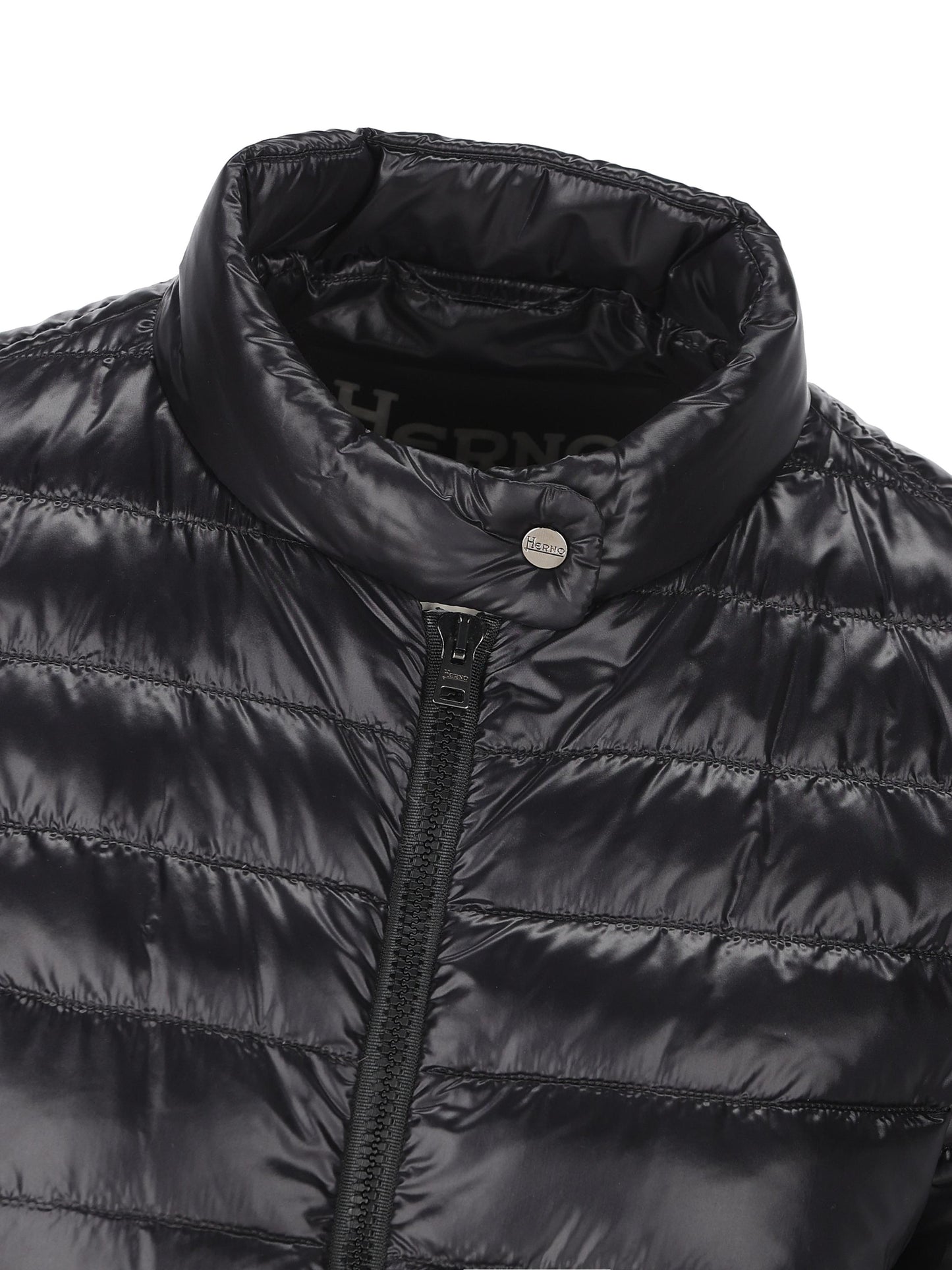 Piumino realizzato in poliammide. PI002039D 12017Z9300 HERNO 