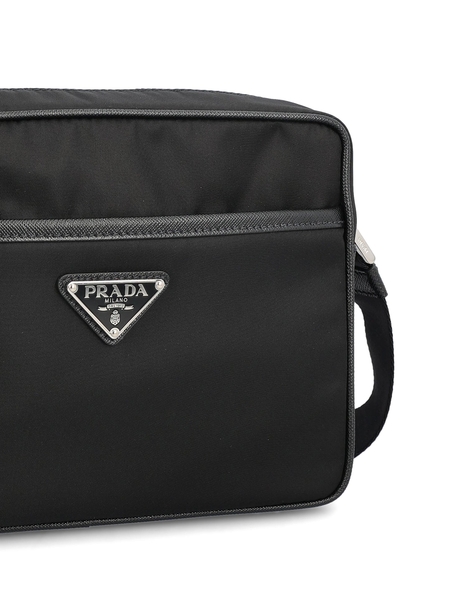 Borsa realizzata in poliammide riciclata. 2VH048 2DMHF0002 PRADA 