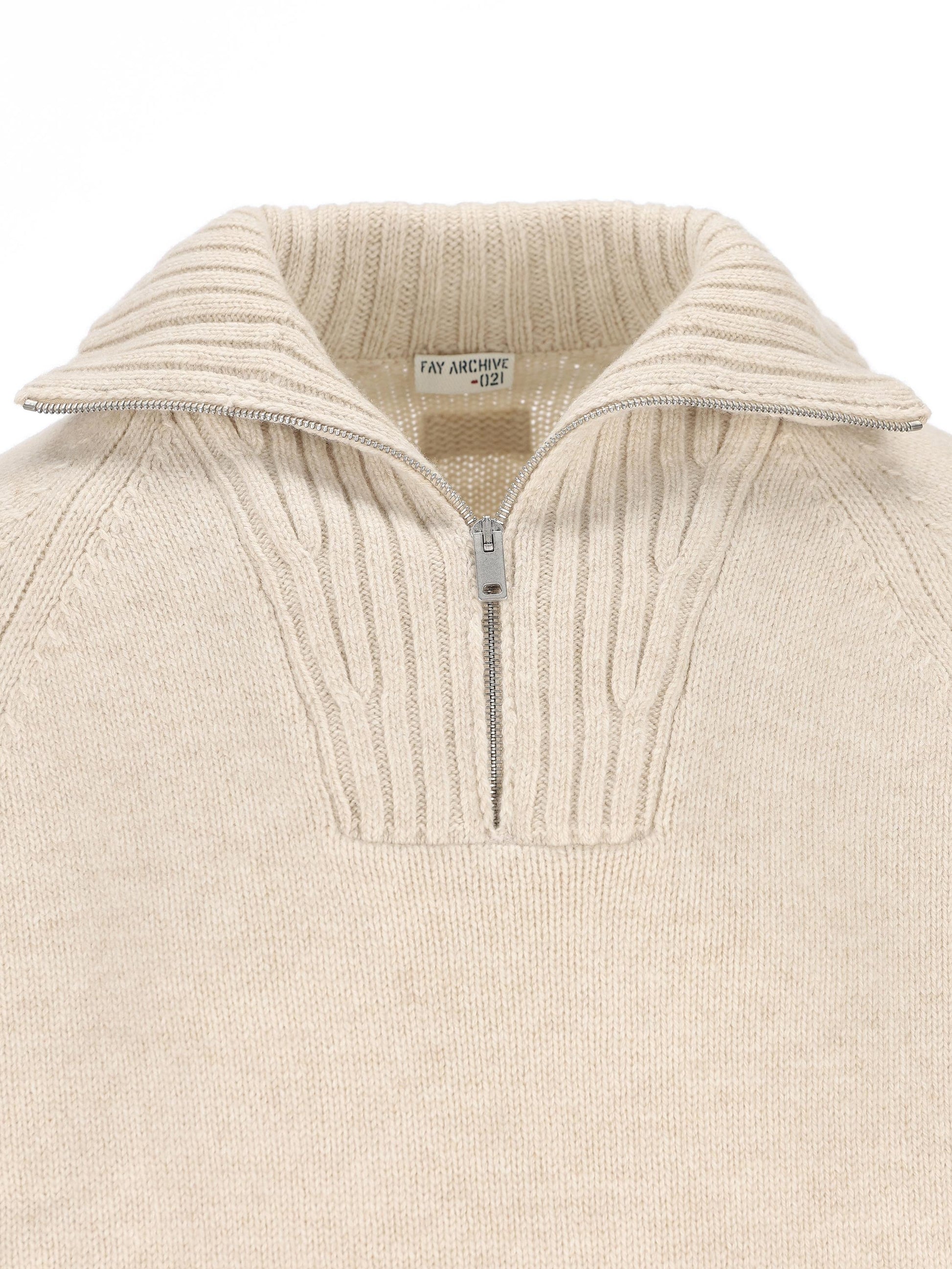 Lupetto realizzato in lana. MMMC1512790WLC B005 FAY 