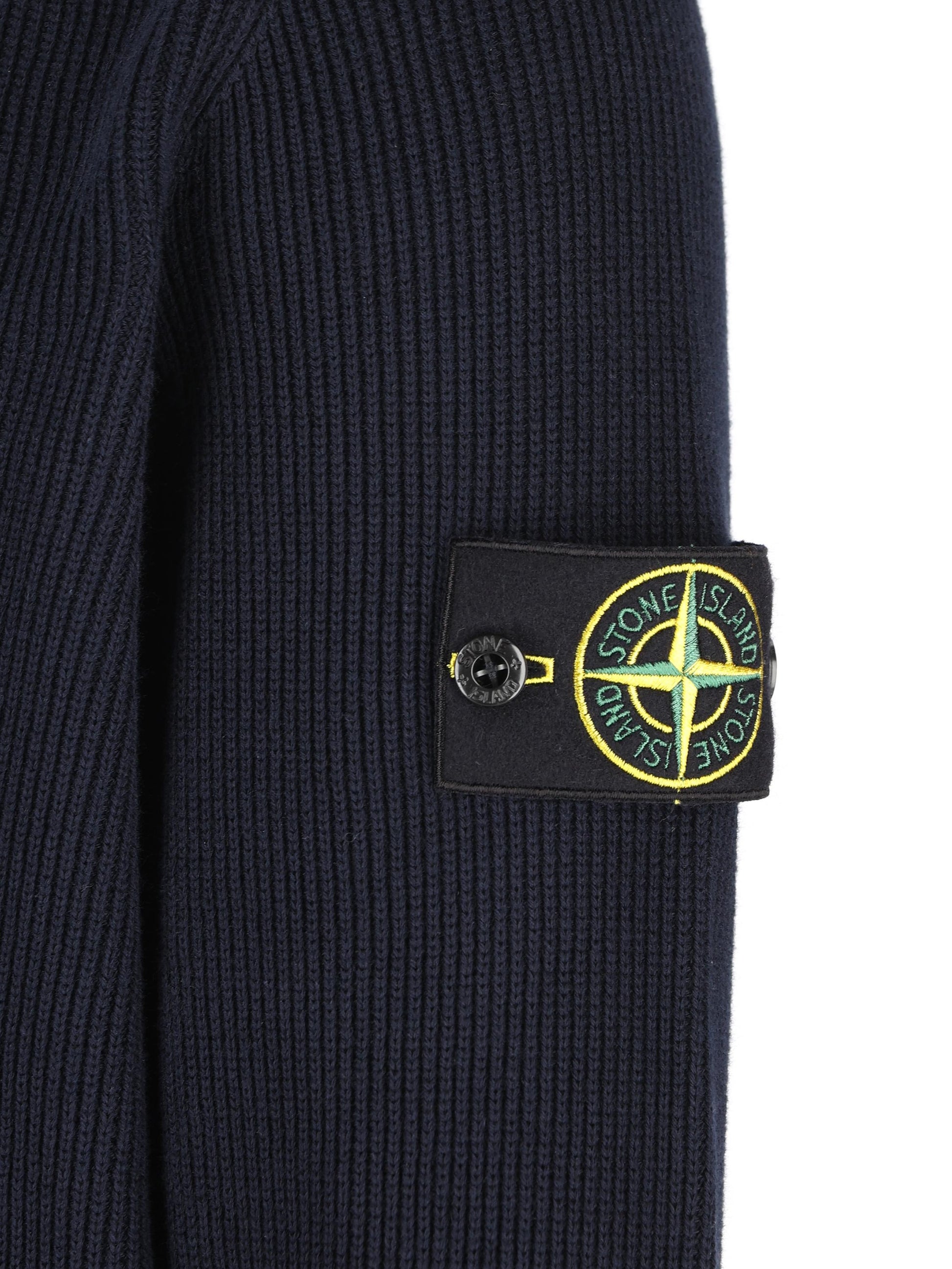 Maglione realizzato in cotone. 5100124 S00D8V0020 STONE ISLAND 