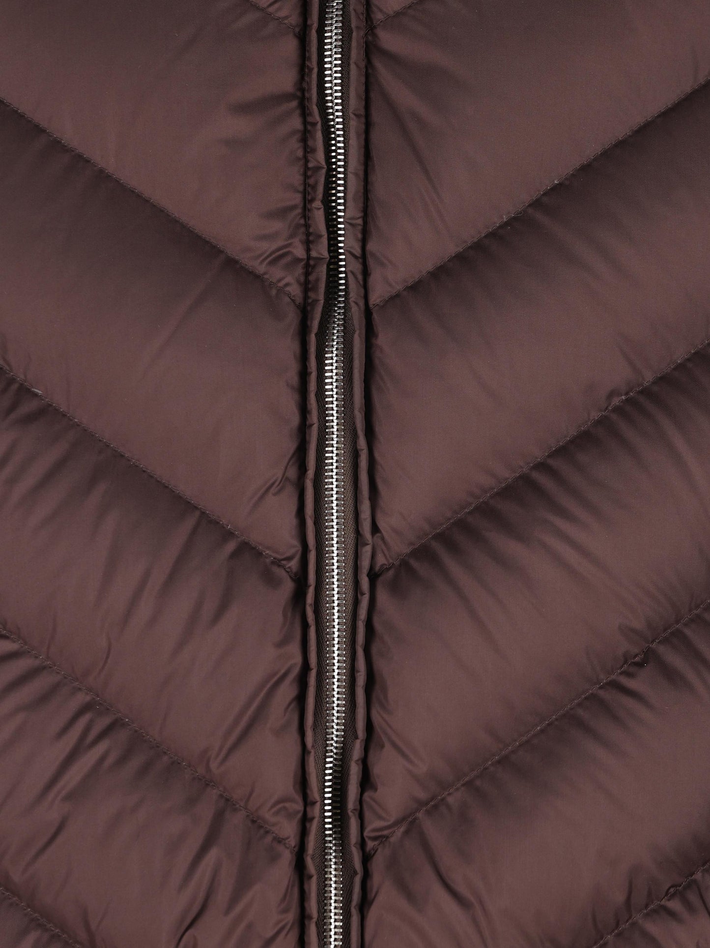 Piumino reversibile realizzato in poliestere. FAA969 AVIFF0DHP FENDI 