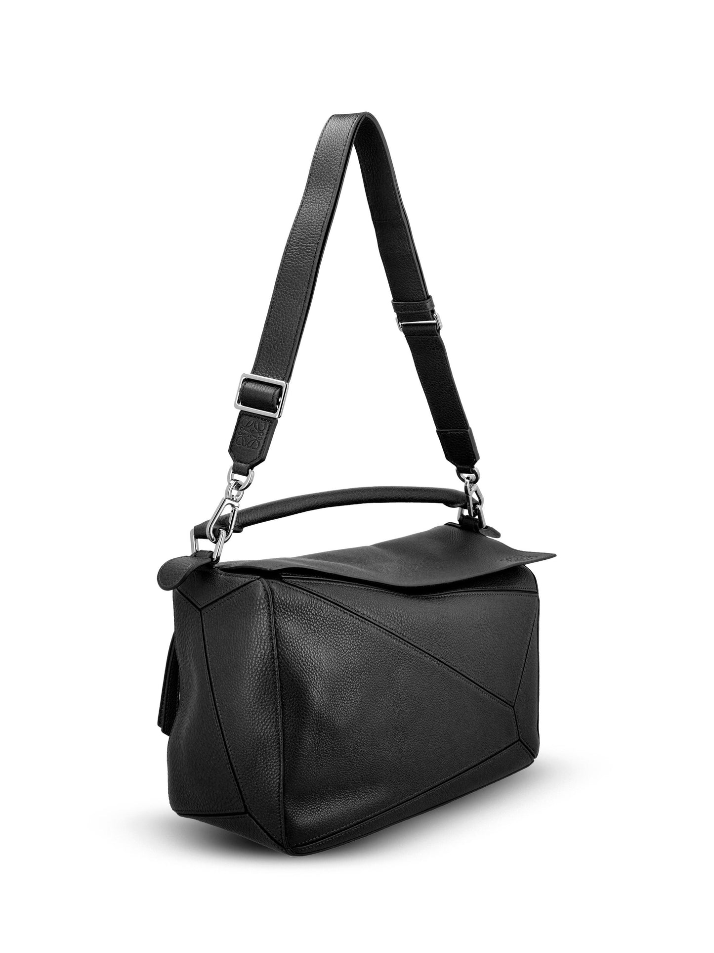 Borsa realizzata in pelle di vitello. B510PNLX03 1100 LOEWE 