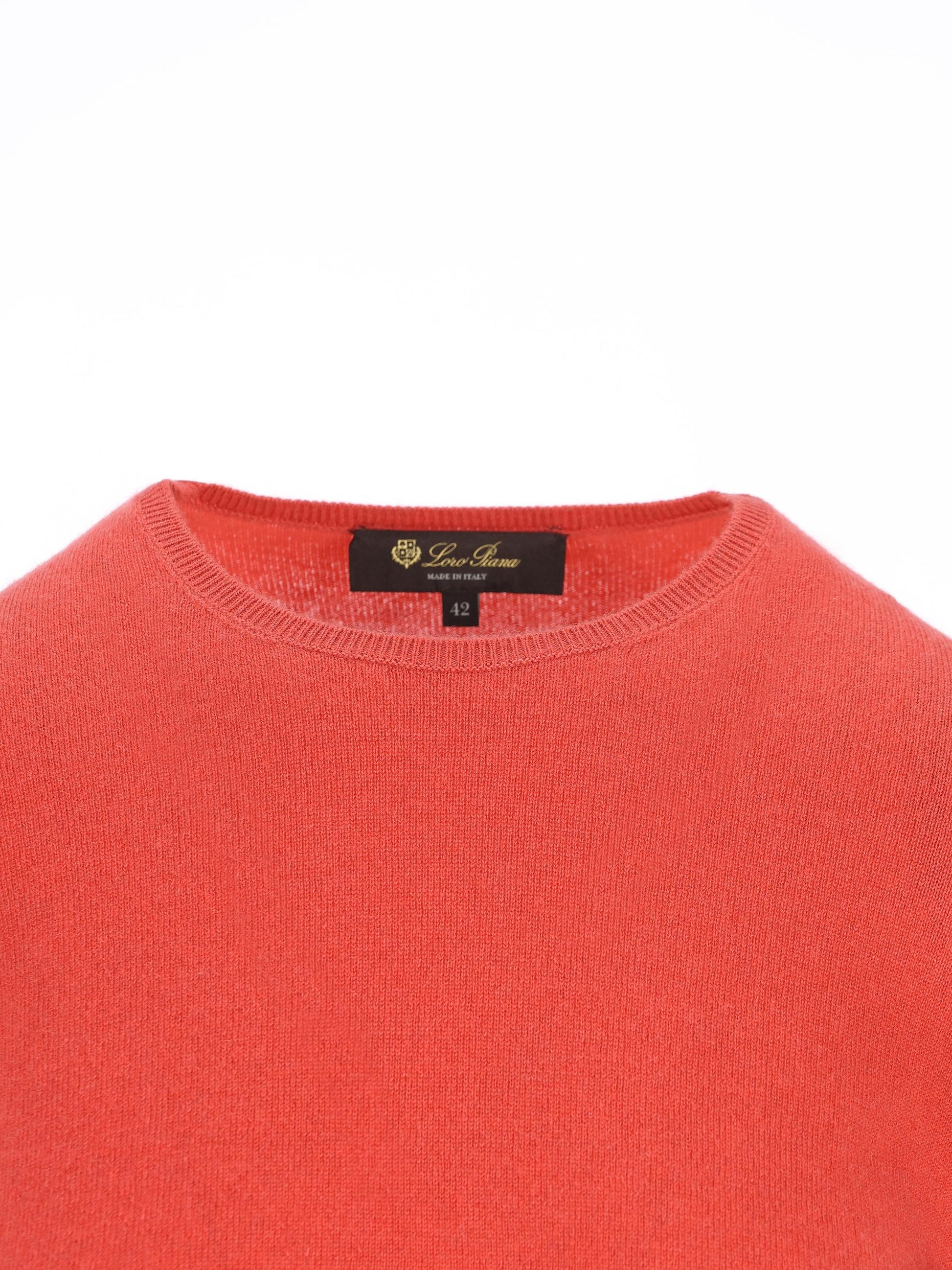Girocollo realizzato in cashmere. FAQ4508 R0FO LORO PIANA 
