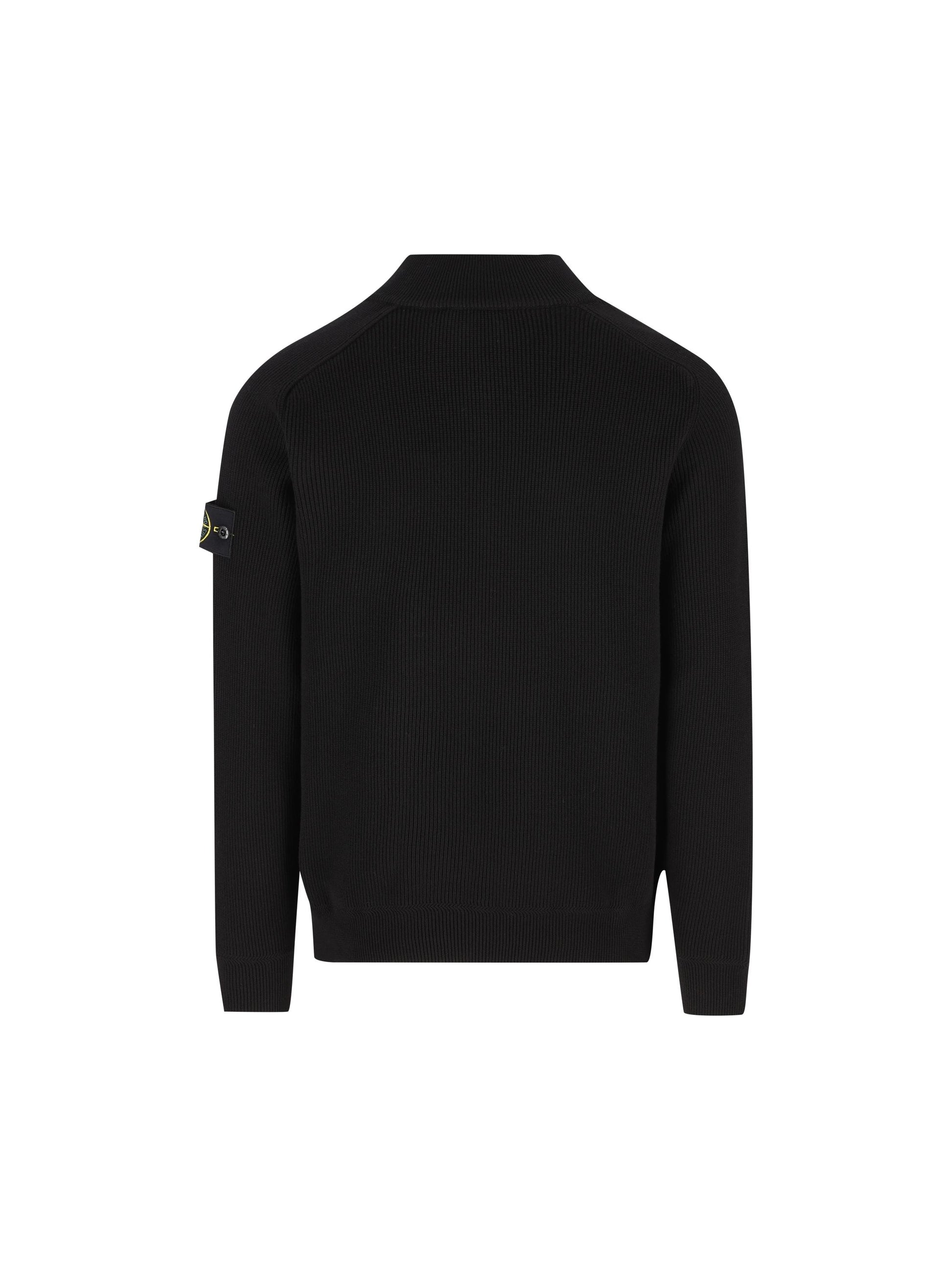 Maglione realizzato in cotone. 5100124 S00D8V0029 STONE ISLAND 