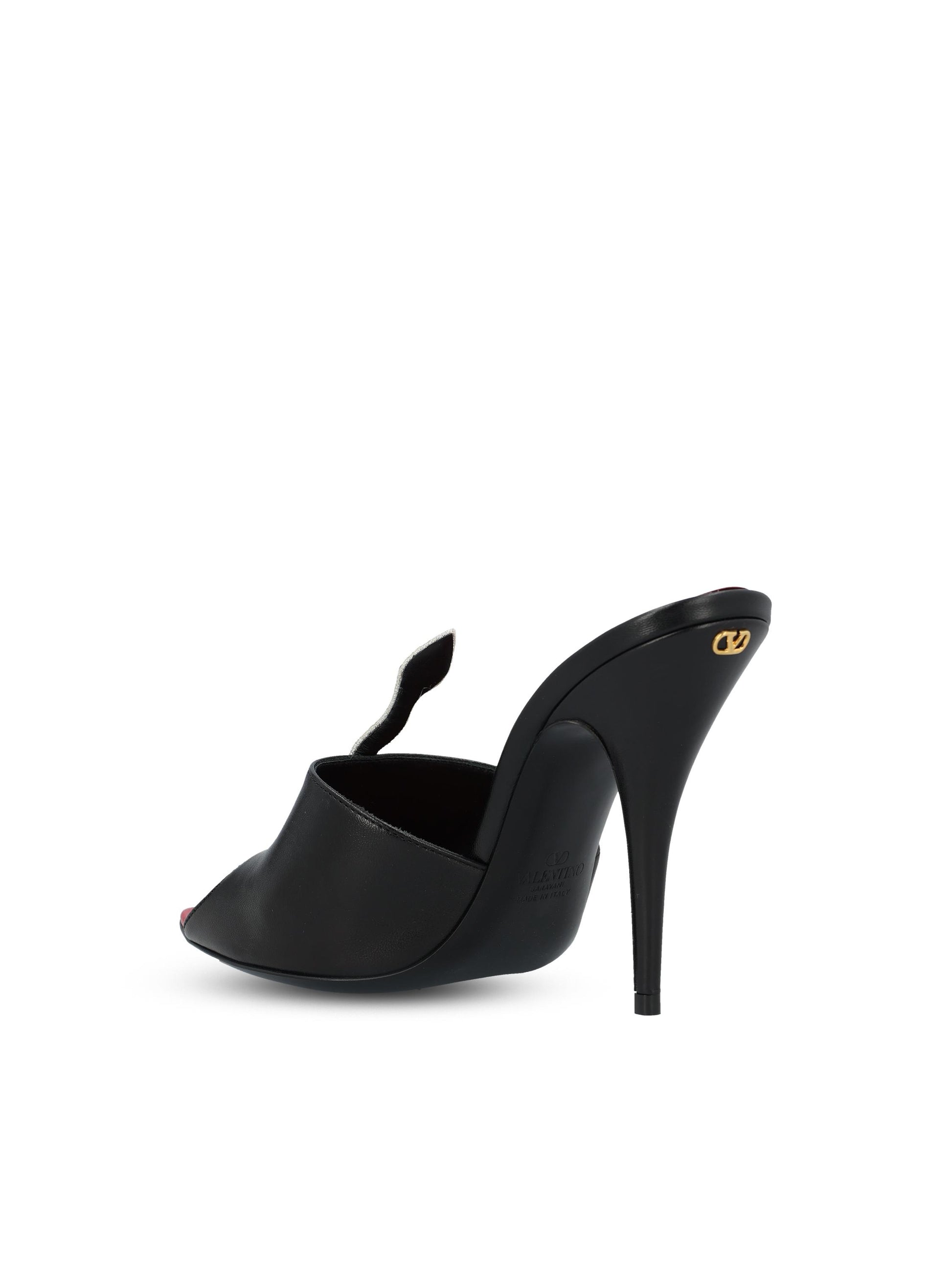 Sandali realizzati in pelle di capretto. 8W0S0PD7HIZ EDM VALENTINO GARAVANI 