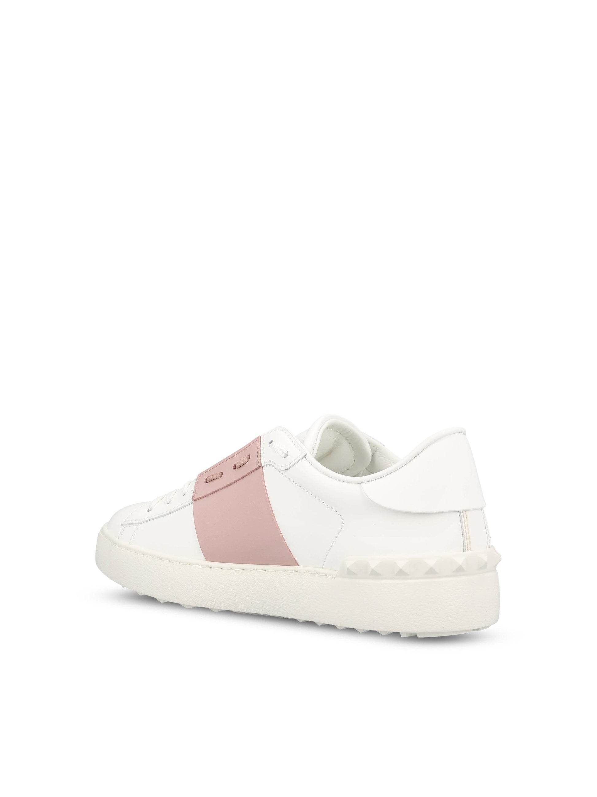 Sneakers realizzate in pelle. 7W2S0781BLU 834 VALENTINO GARAVANI 