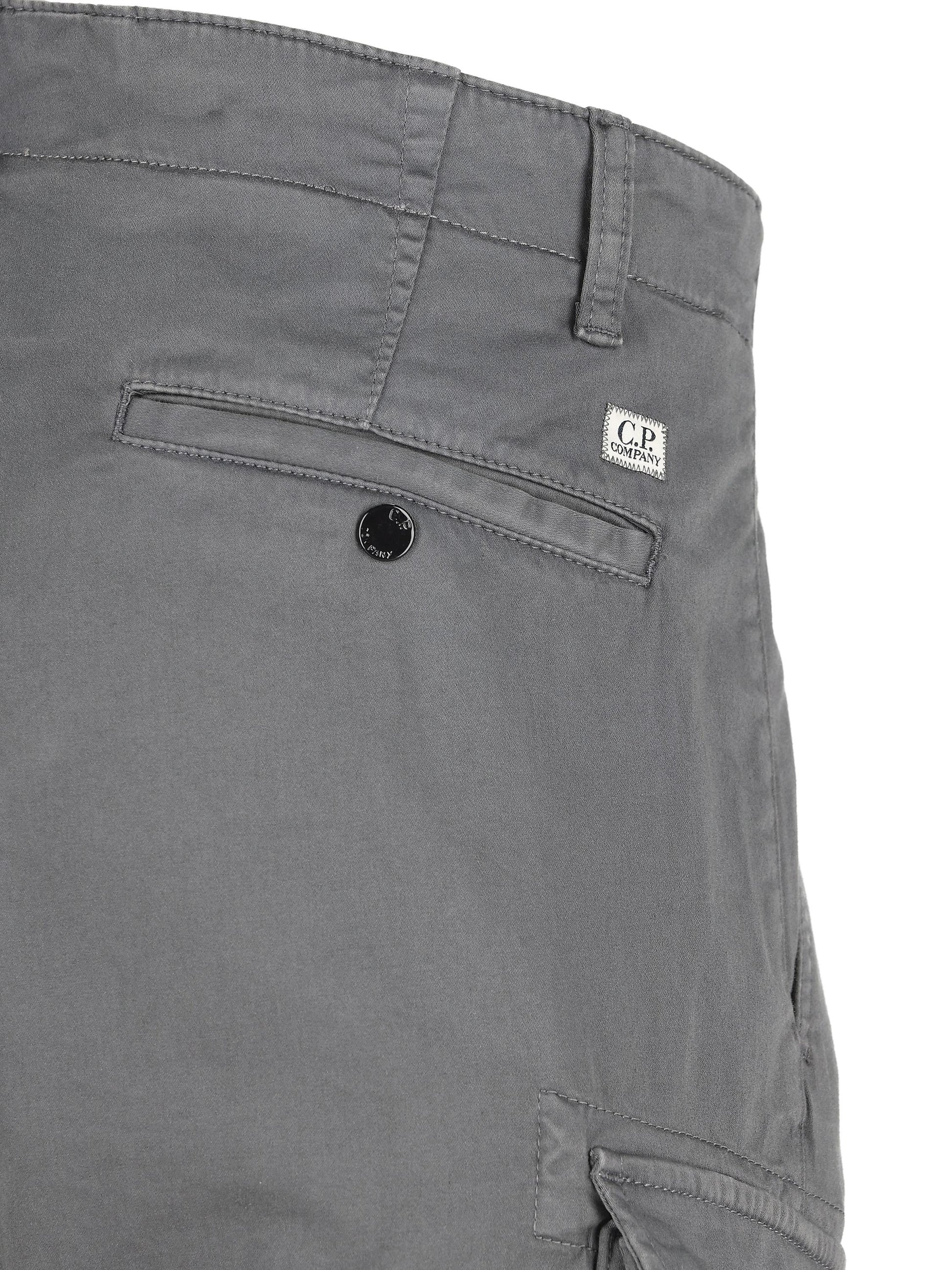 Pantaloni Cargo realizzati in cotone. 20CMPA743A 005694G921 C.P COMPANY 