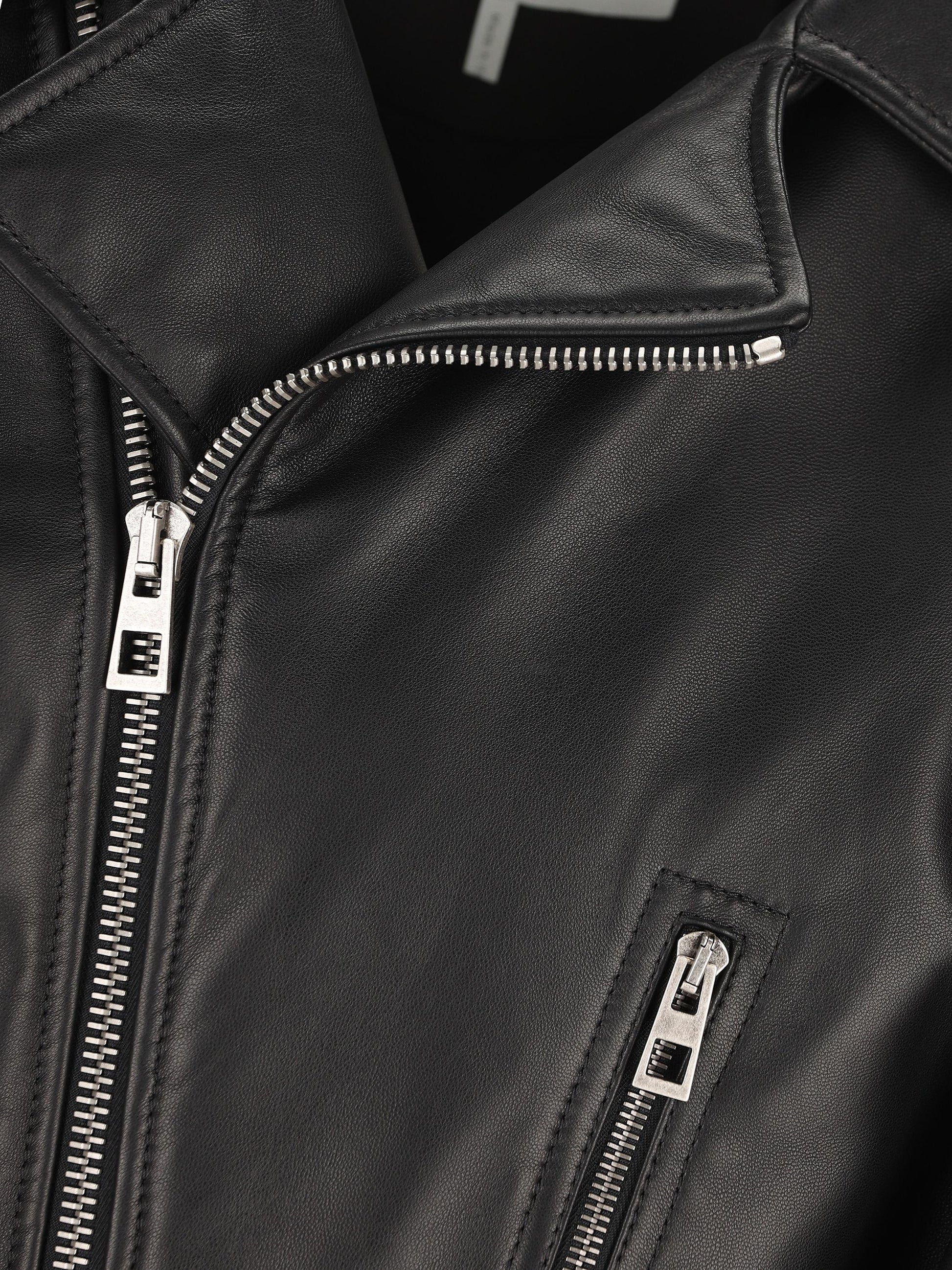 Giacca realizzata in pelle. S359Y34L93 1100 LOEWE 